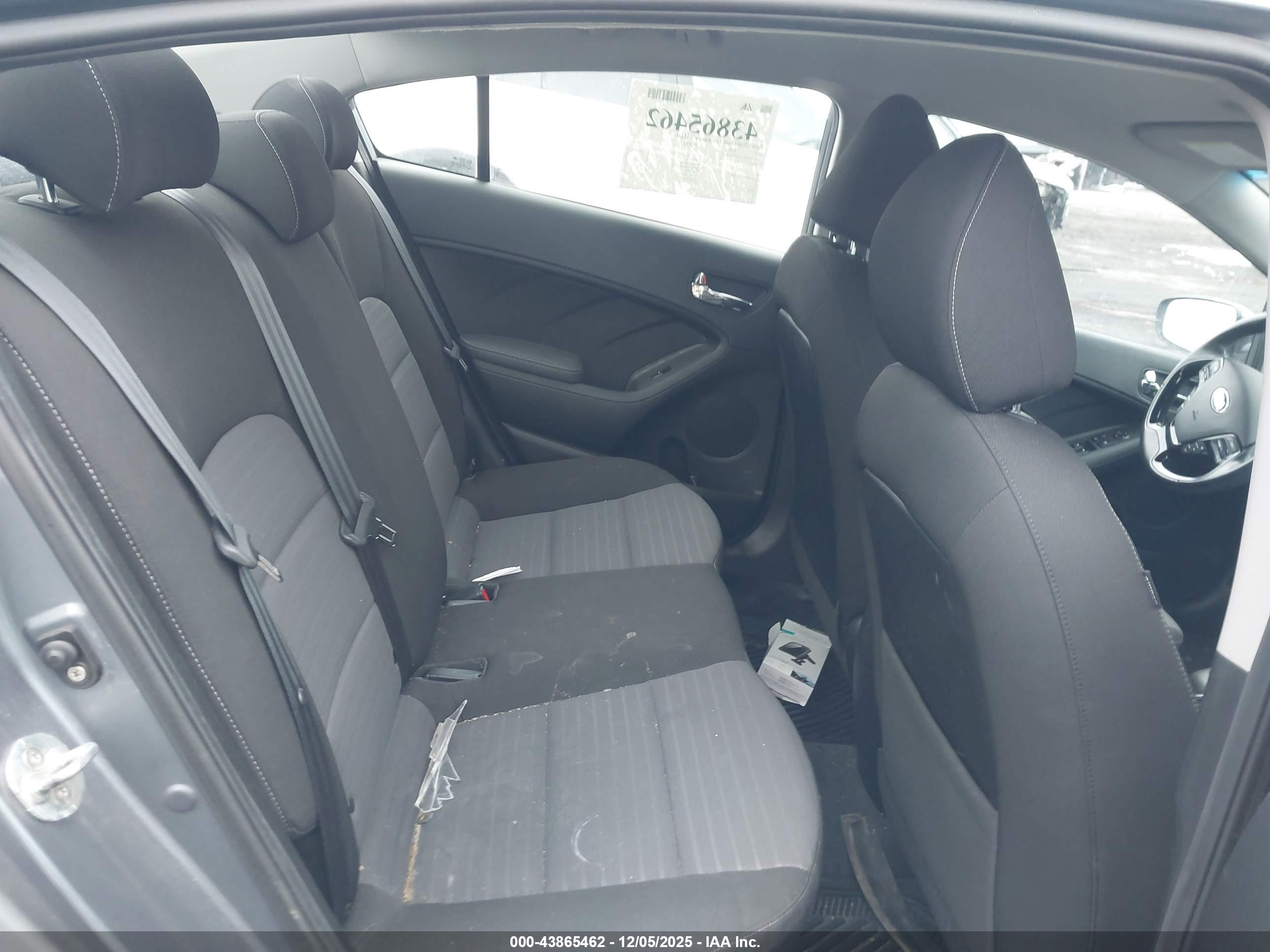 KIA FORTE image 8