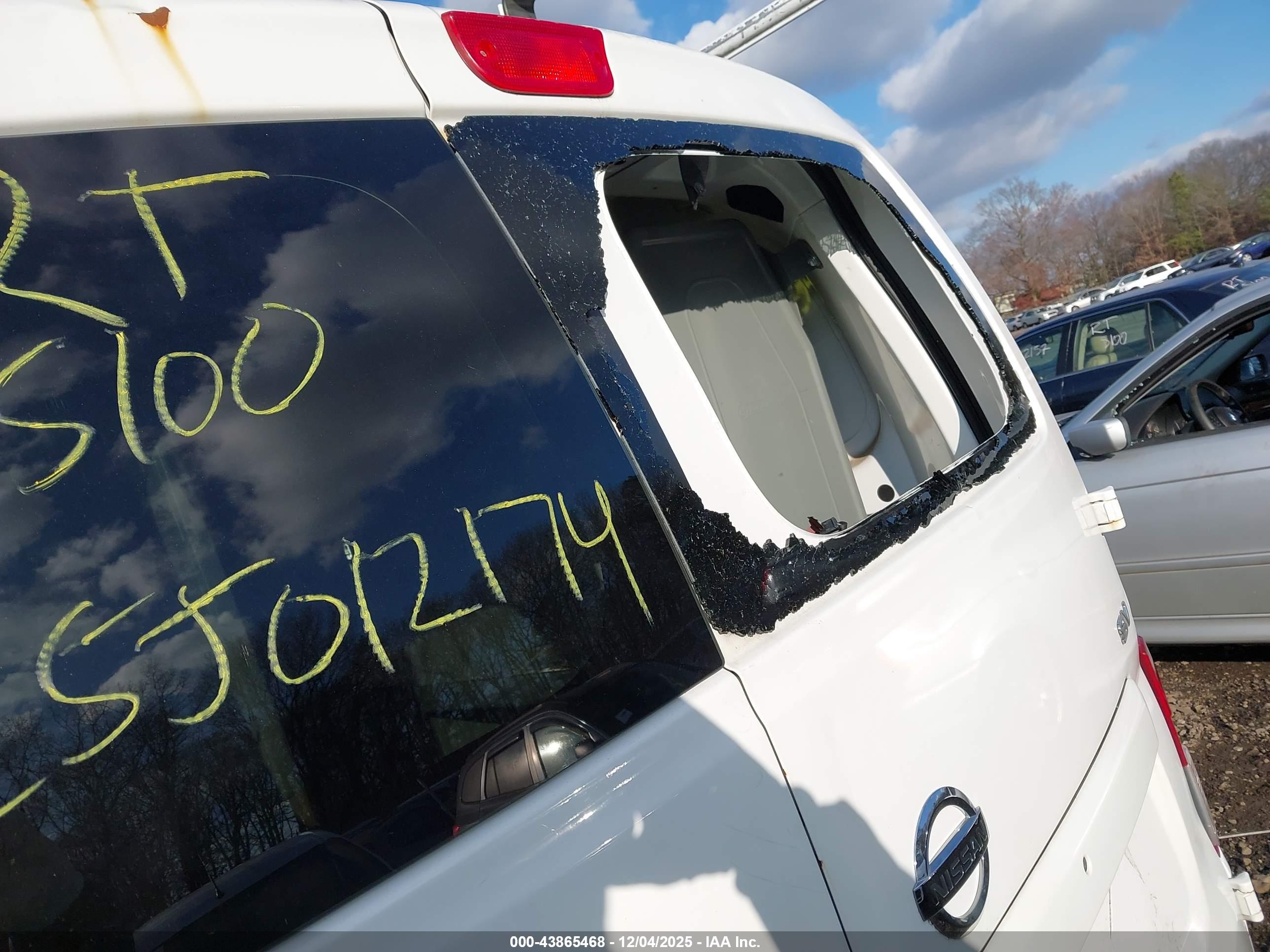 NISSAN NV200 image 6