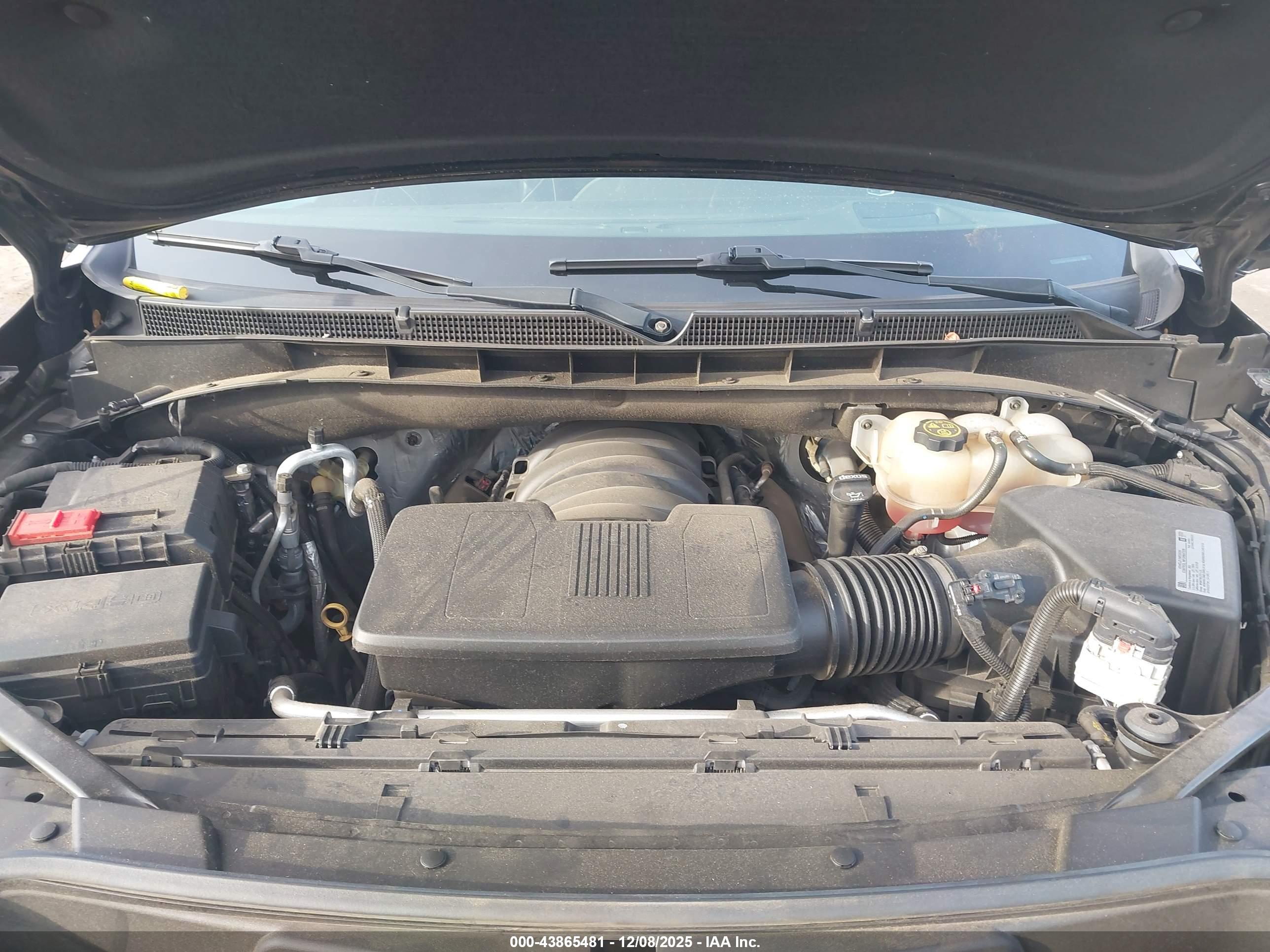CADILLAC ESCALADE image 10