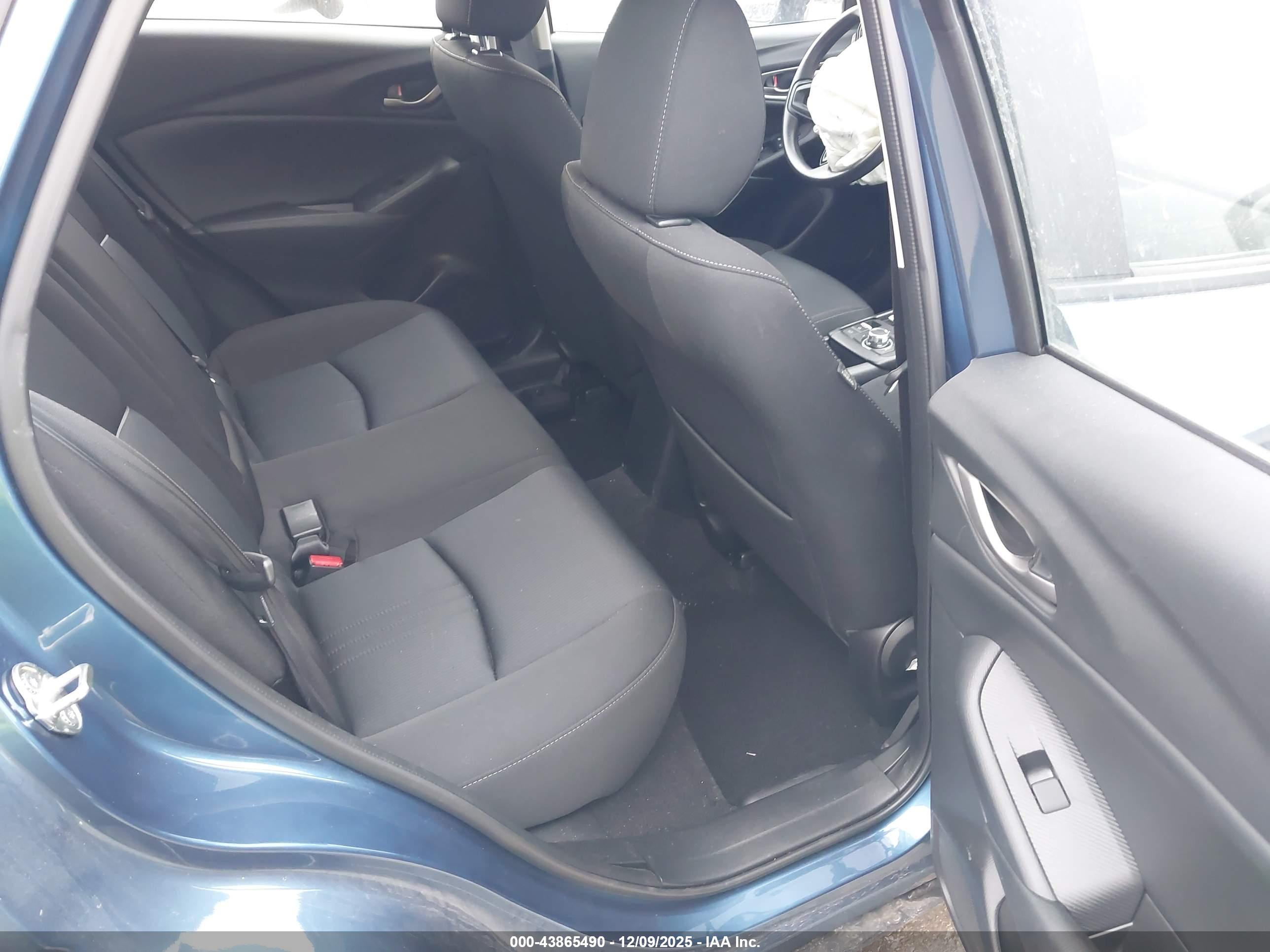 MAZDA CX-3 image 8