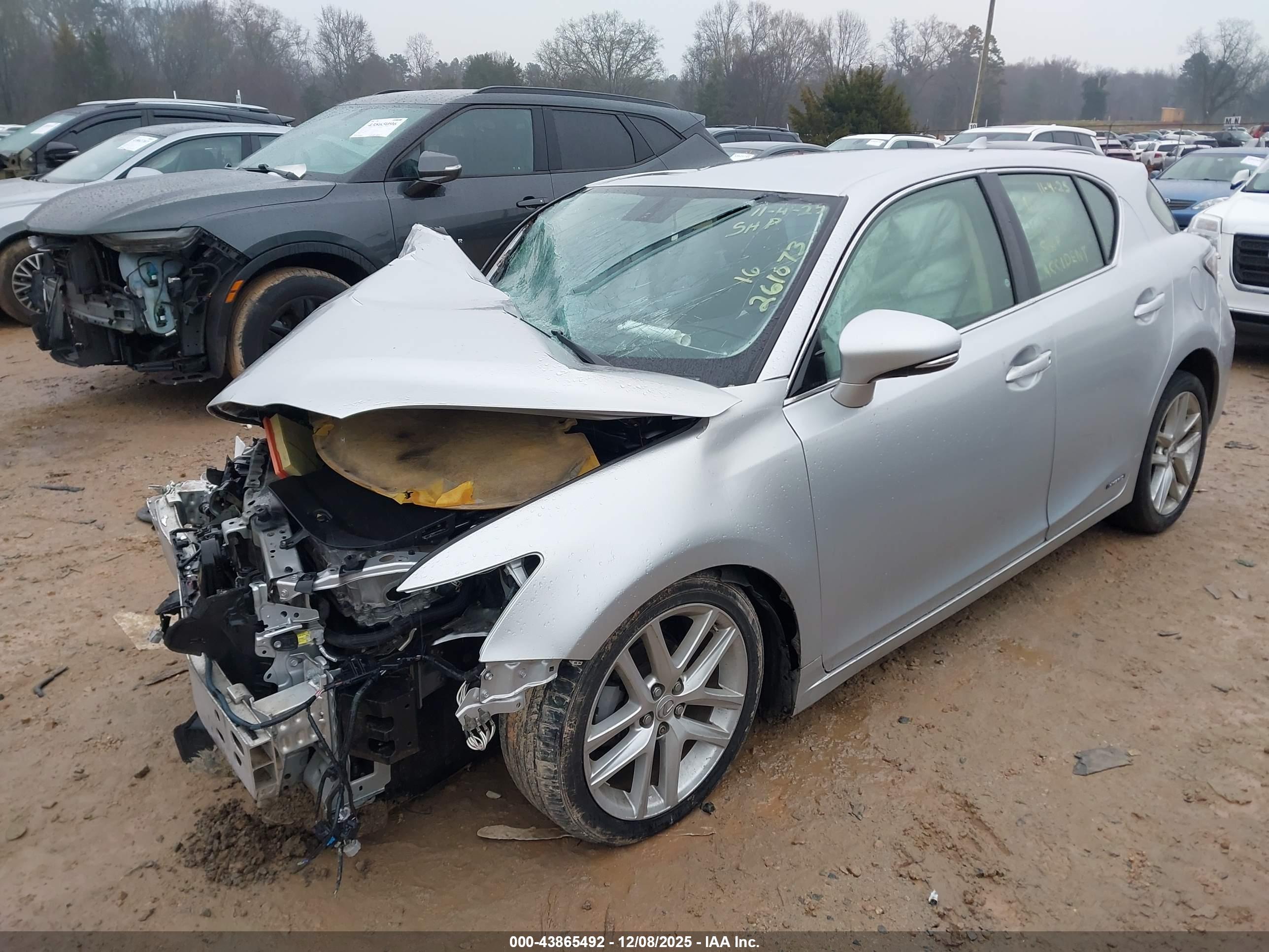 LEXUS CT image 2