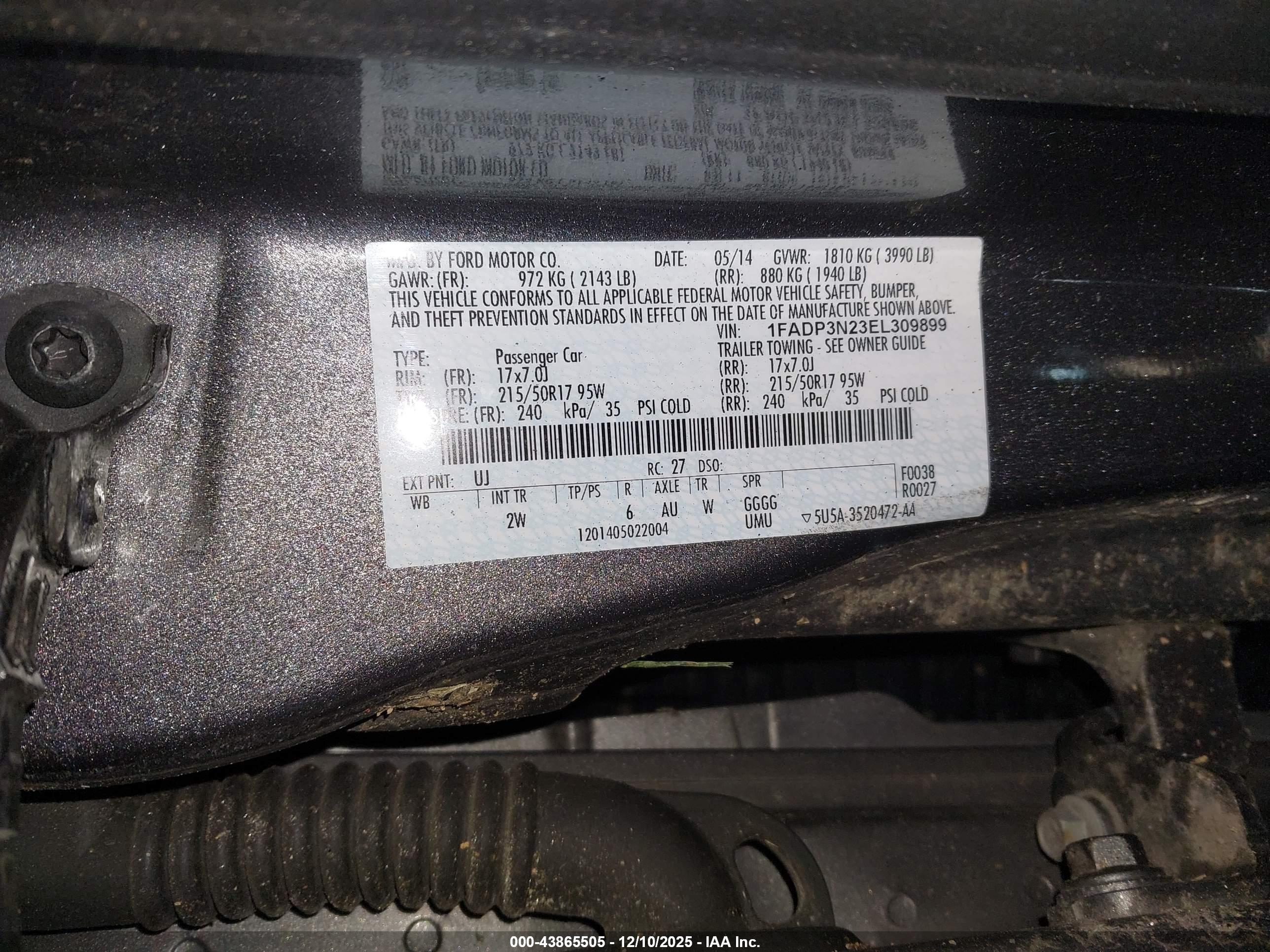 FORD FOCUS image 9