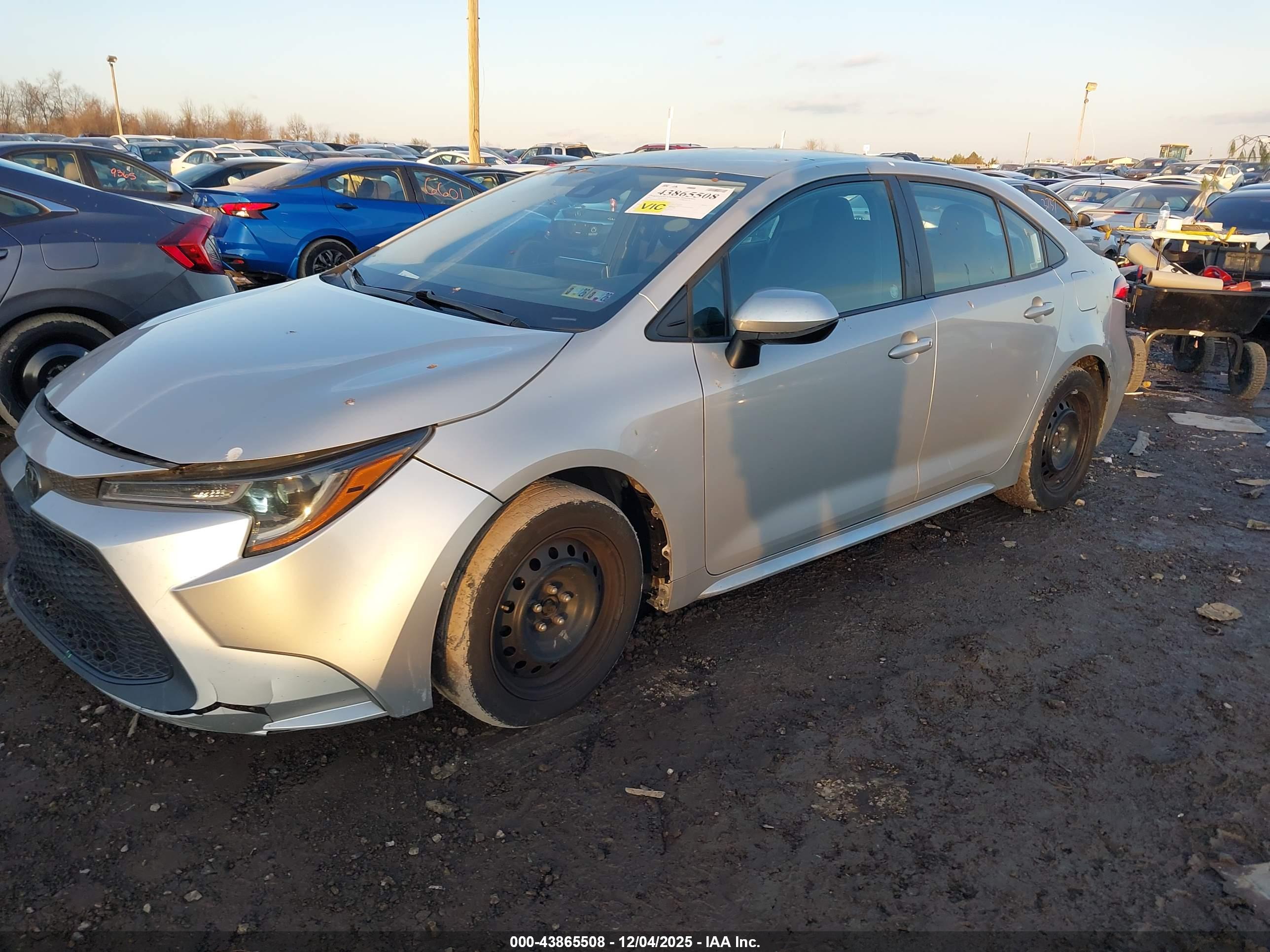 TOYOTA COROLLA image 2
