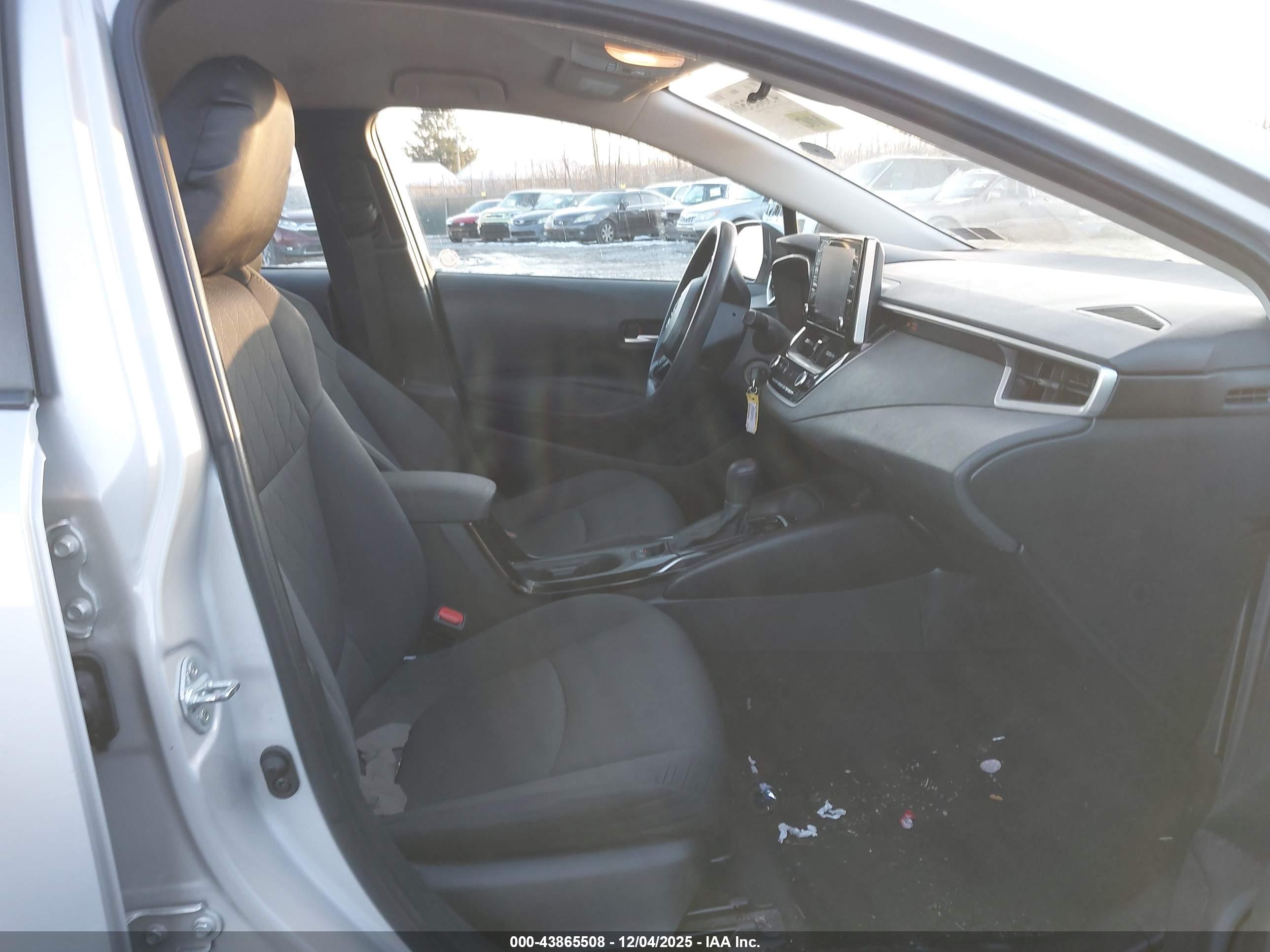 TOYOTA COROLLA image 5