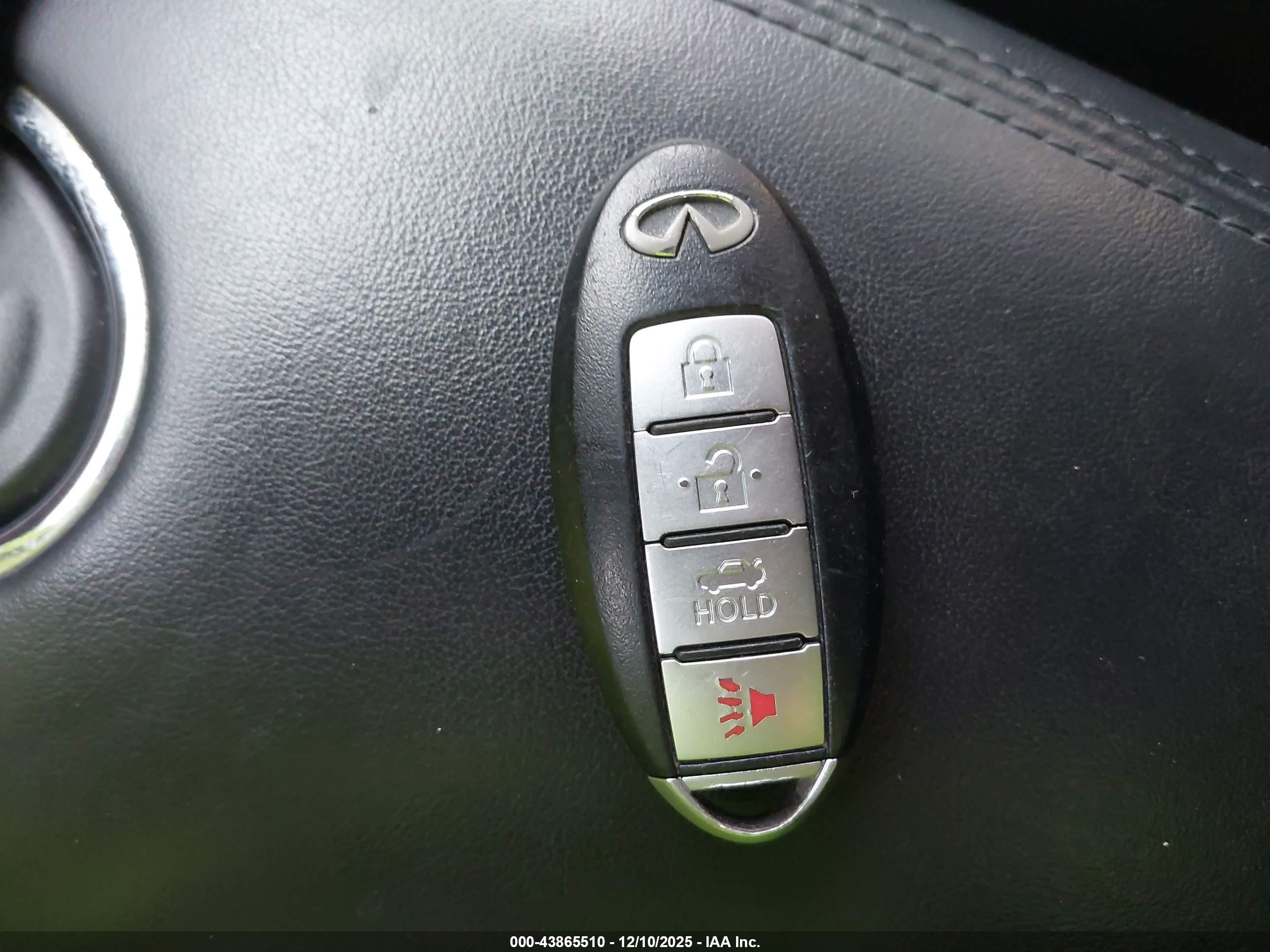 INFINITI G37X image 11