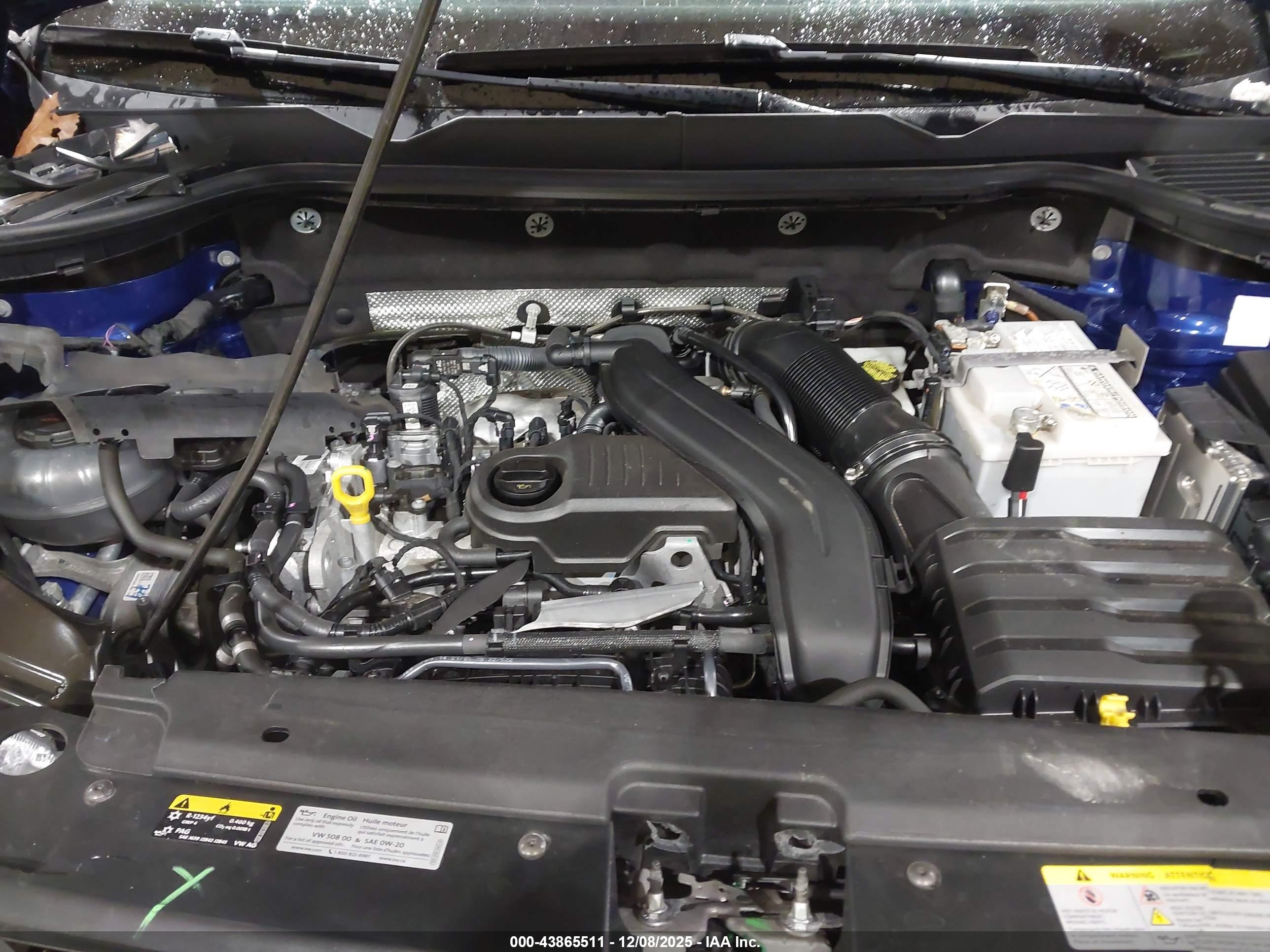 VOLKSWAGEN TAOS image 10