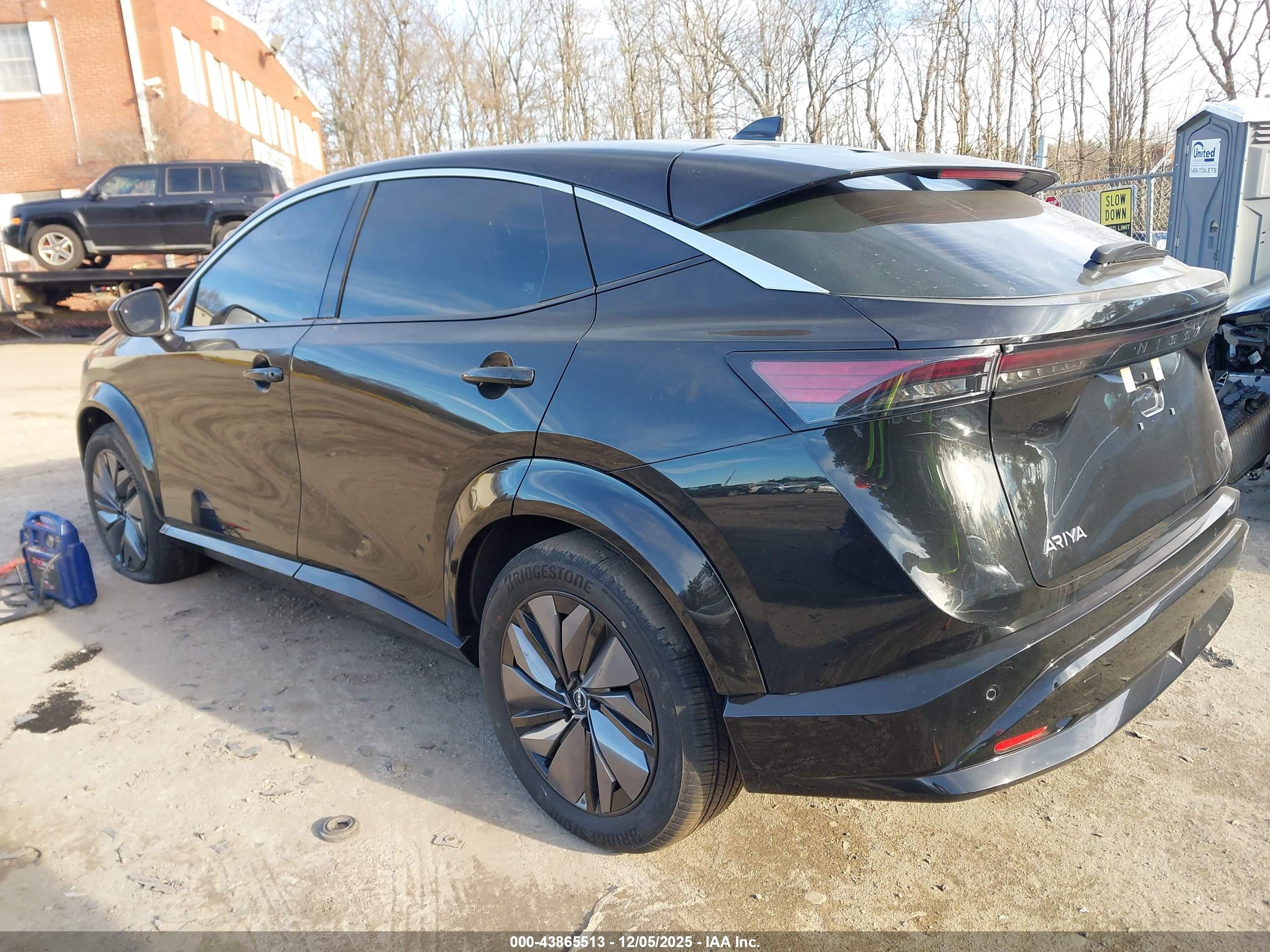 NISSAN ARIYA image 3