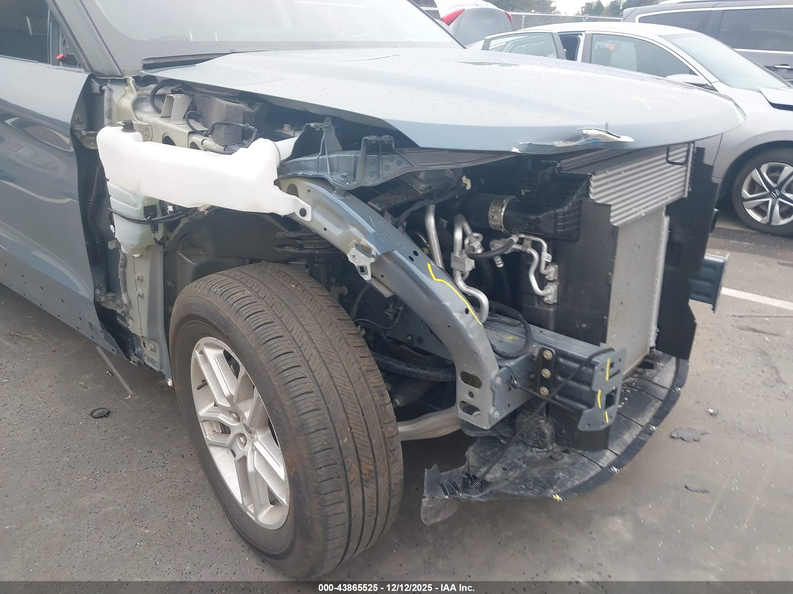FORD EXPLORER image 6
