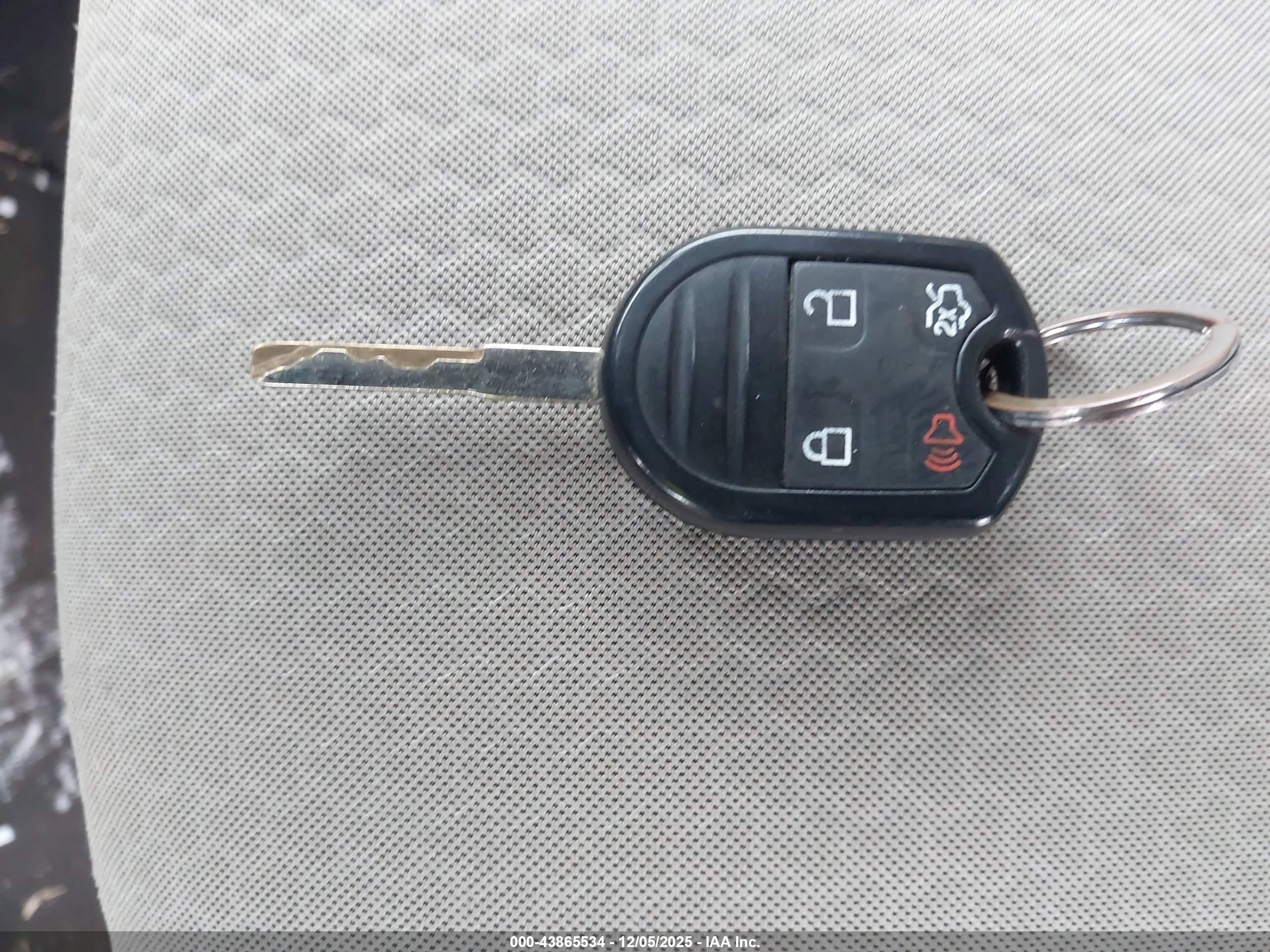 FORD ESCAPE image 11