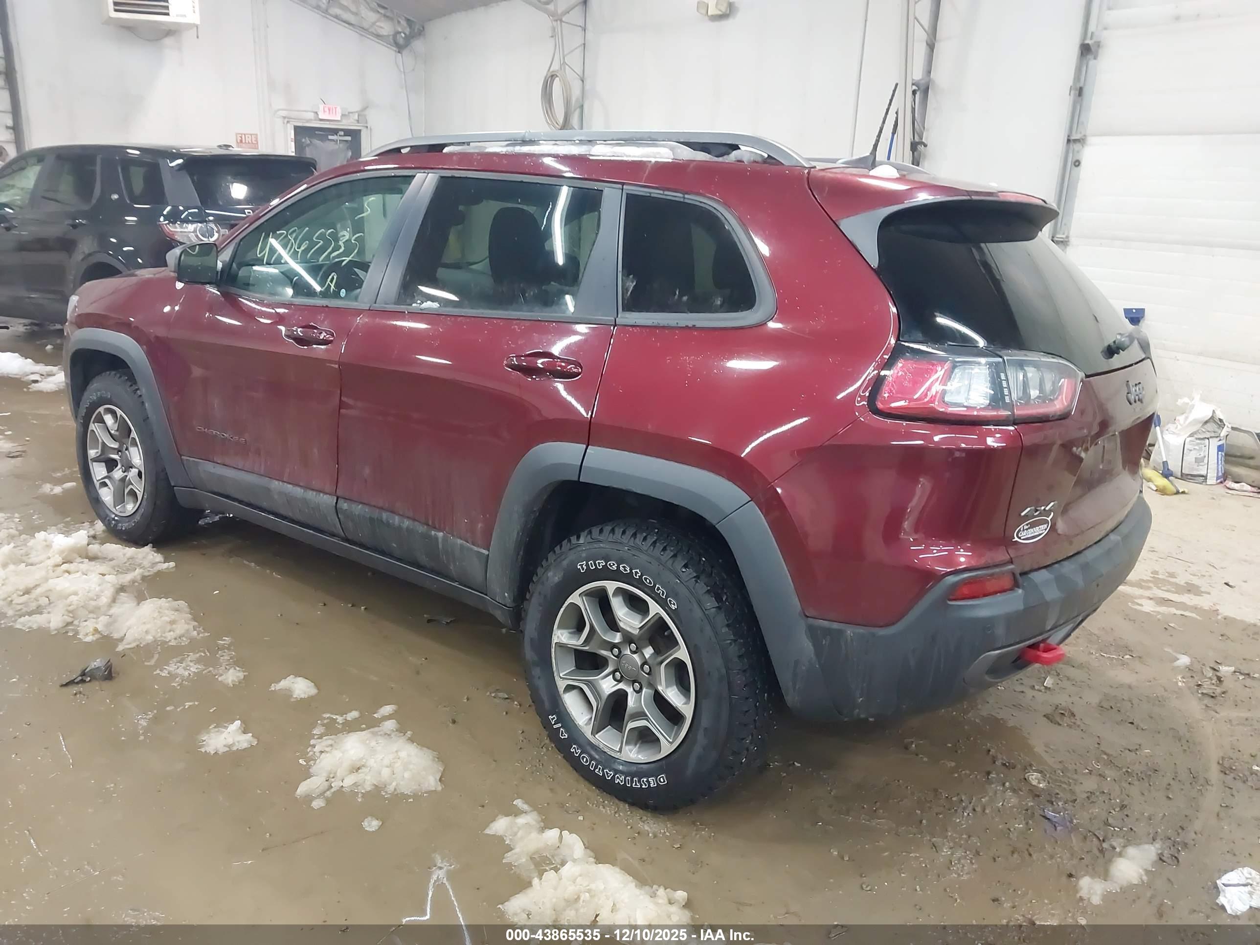 JEEP CHEROKEE image 3