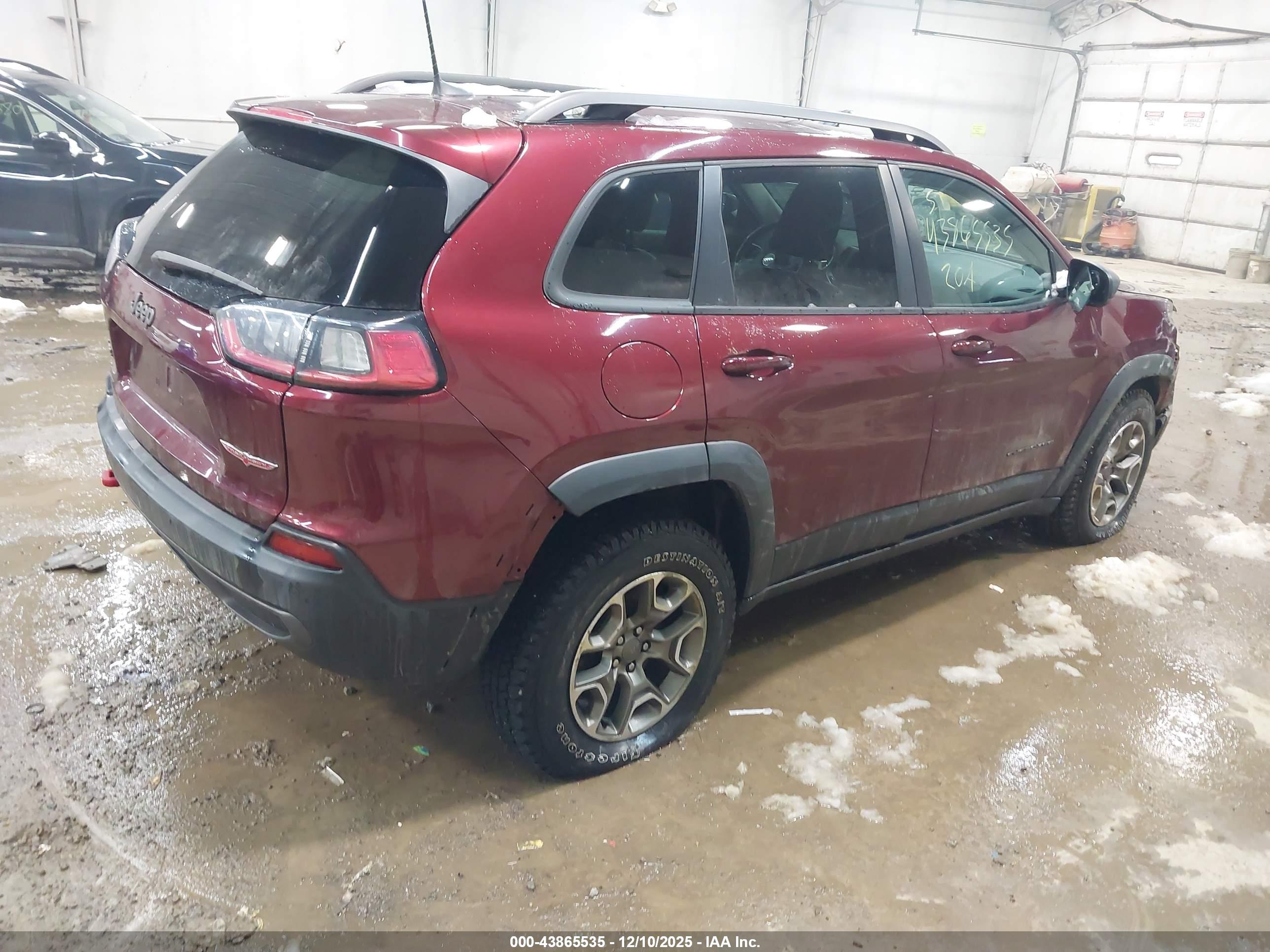 JEEP CHEROKEE image 4