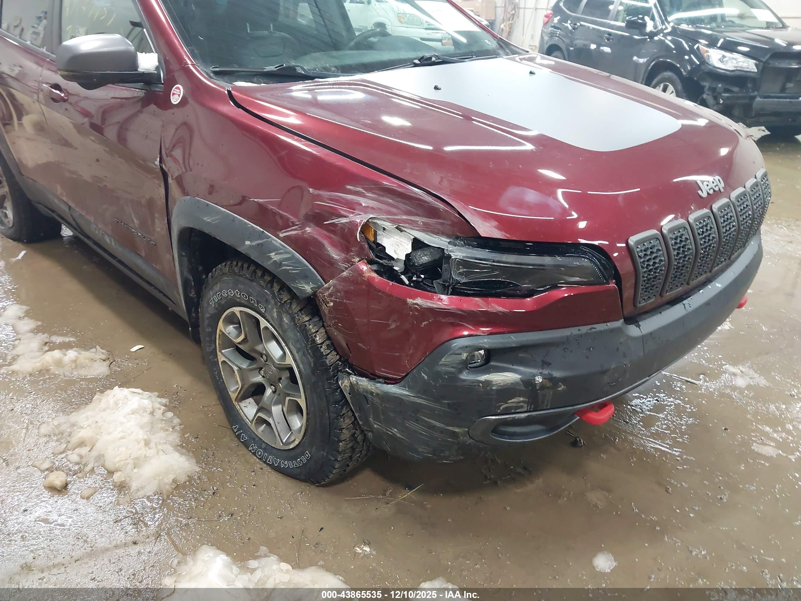 JEEP CHEROKEE image 6