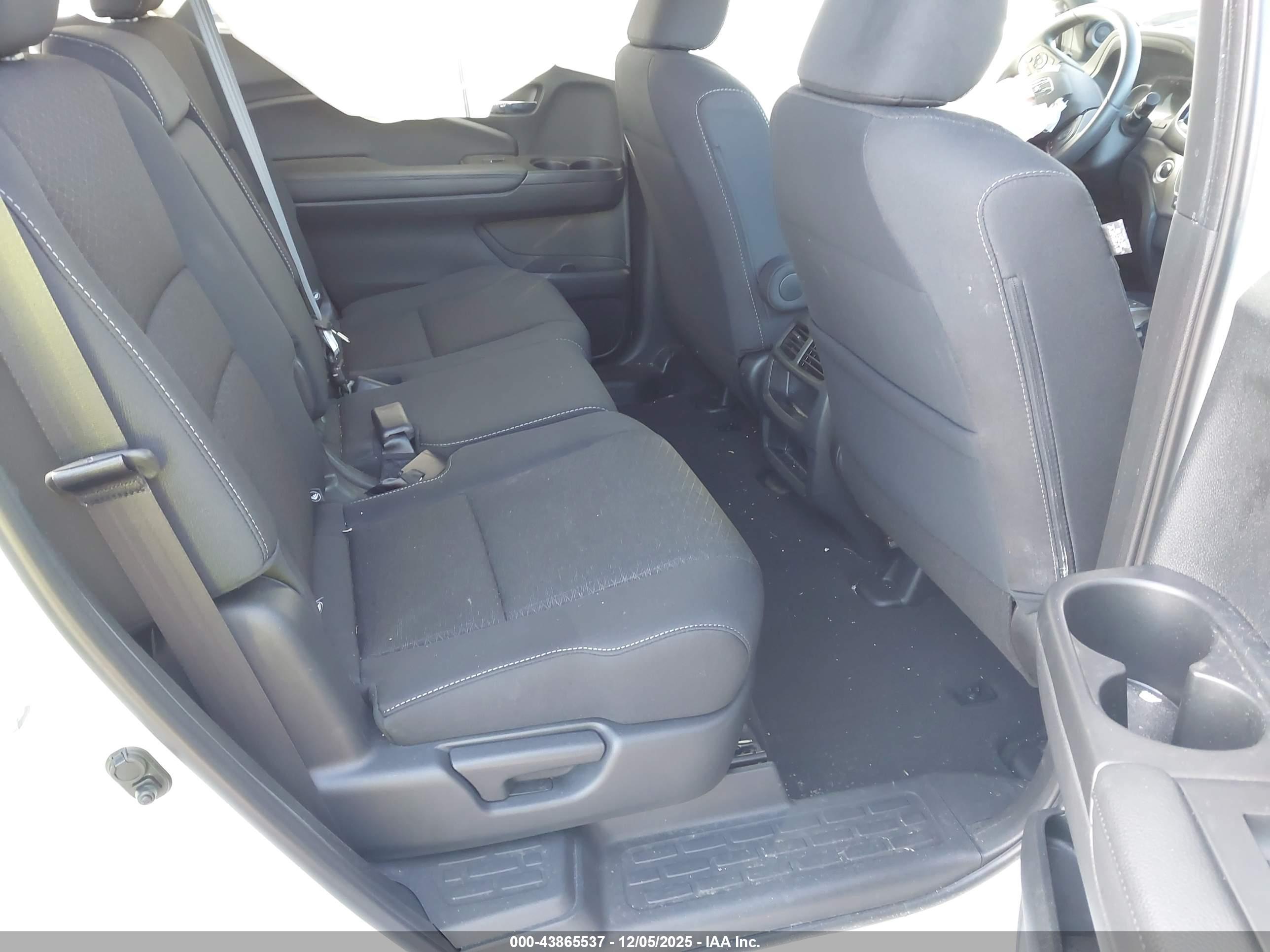 HONDA PASSPORT image 8