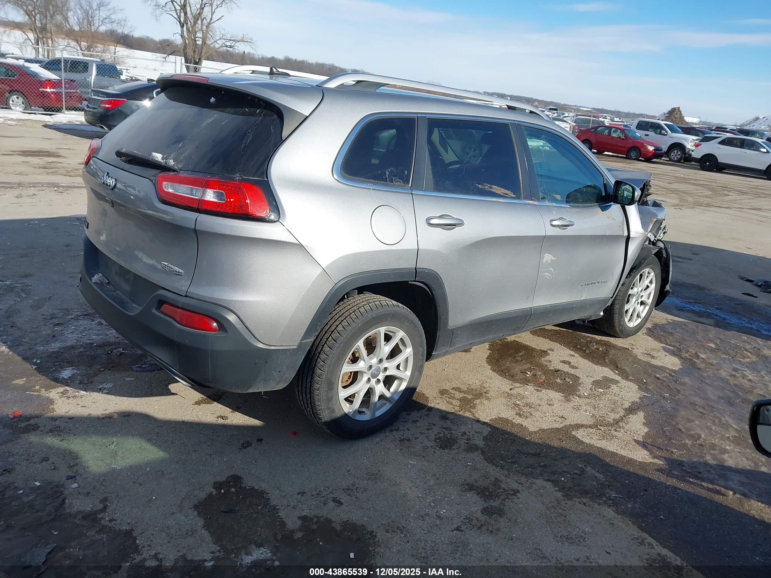 JEEP CHEROKEE image 4