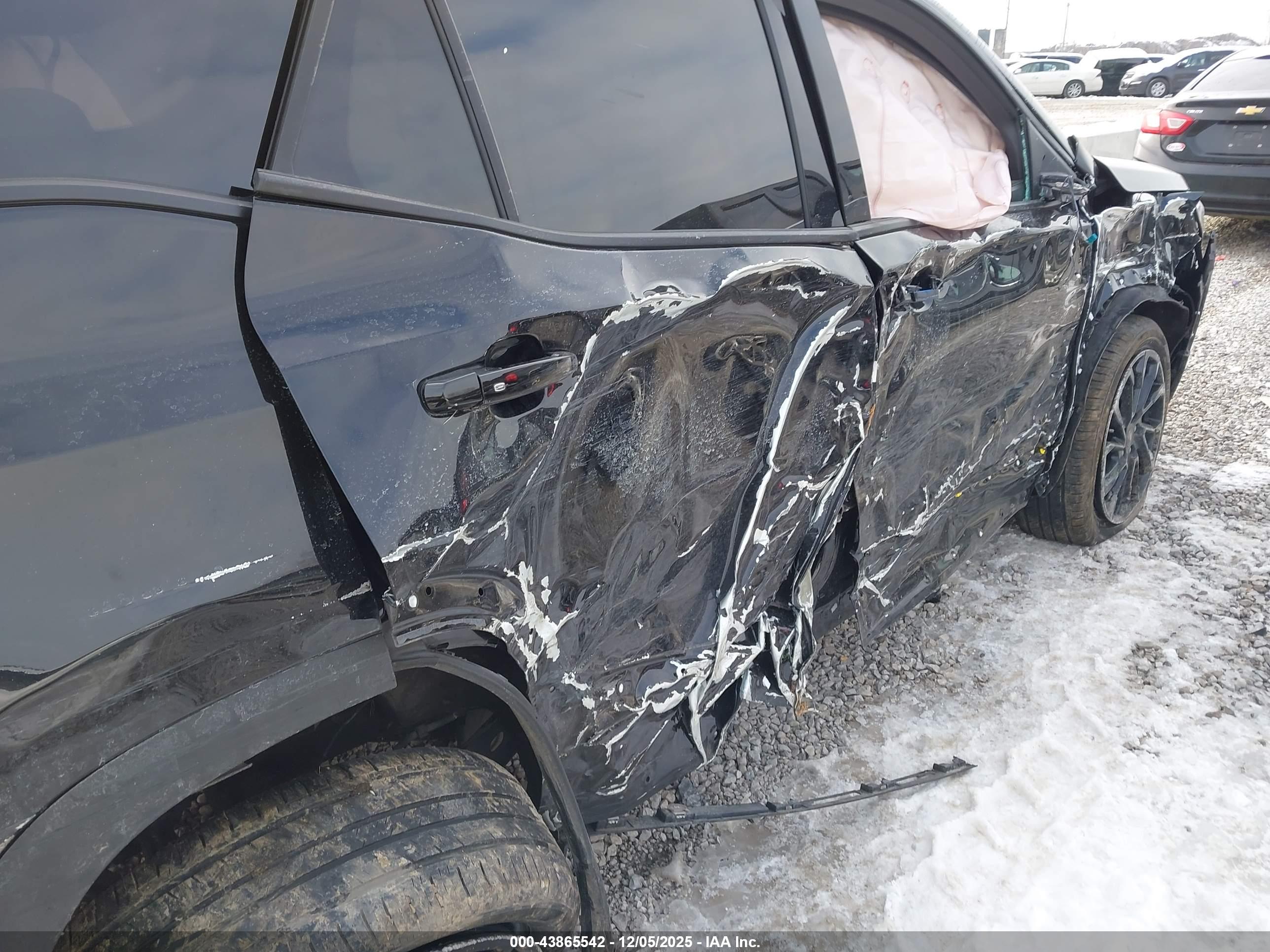 GMC TERRAIN image 6