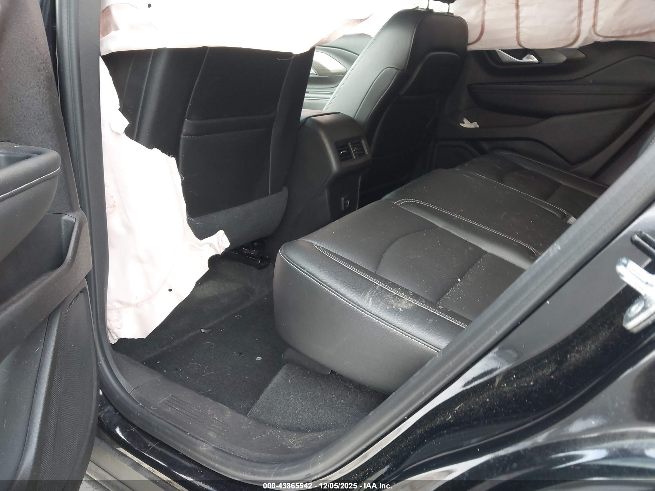 GMC TERRAIN image 8