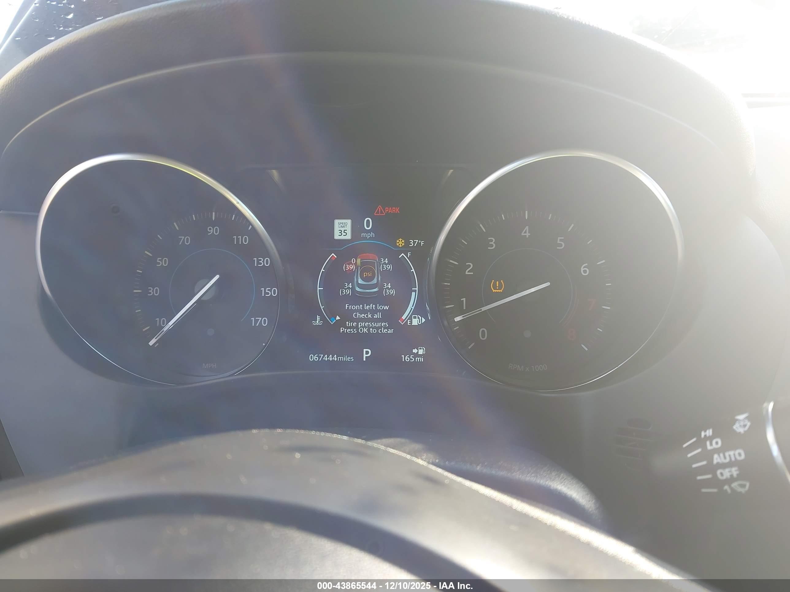 JAGUAR F-PACE image 7