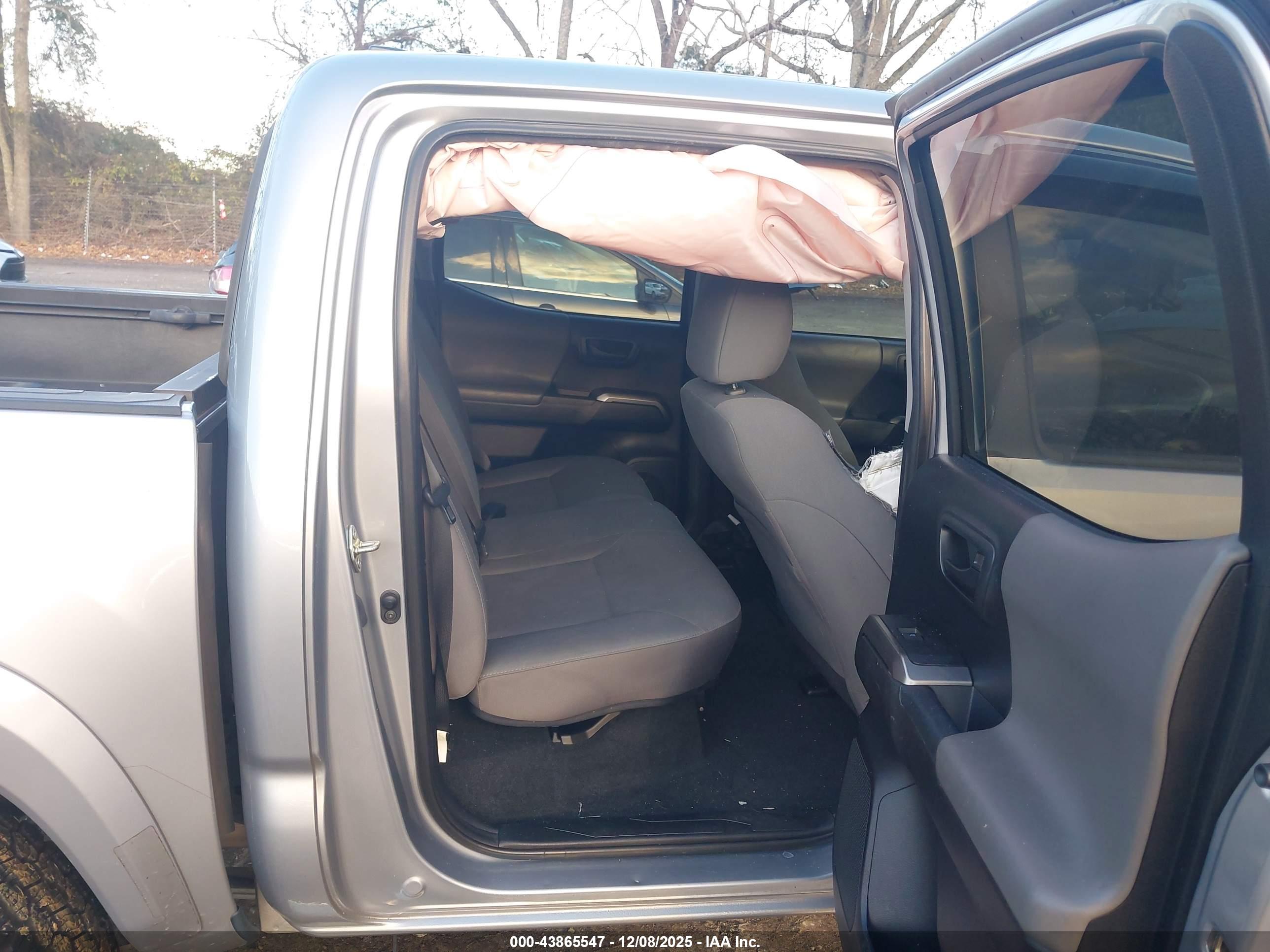 TOYOTA TACOMA image 8