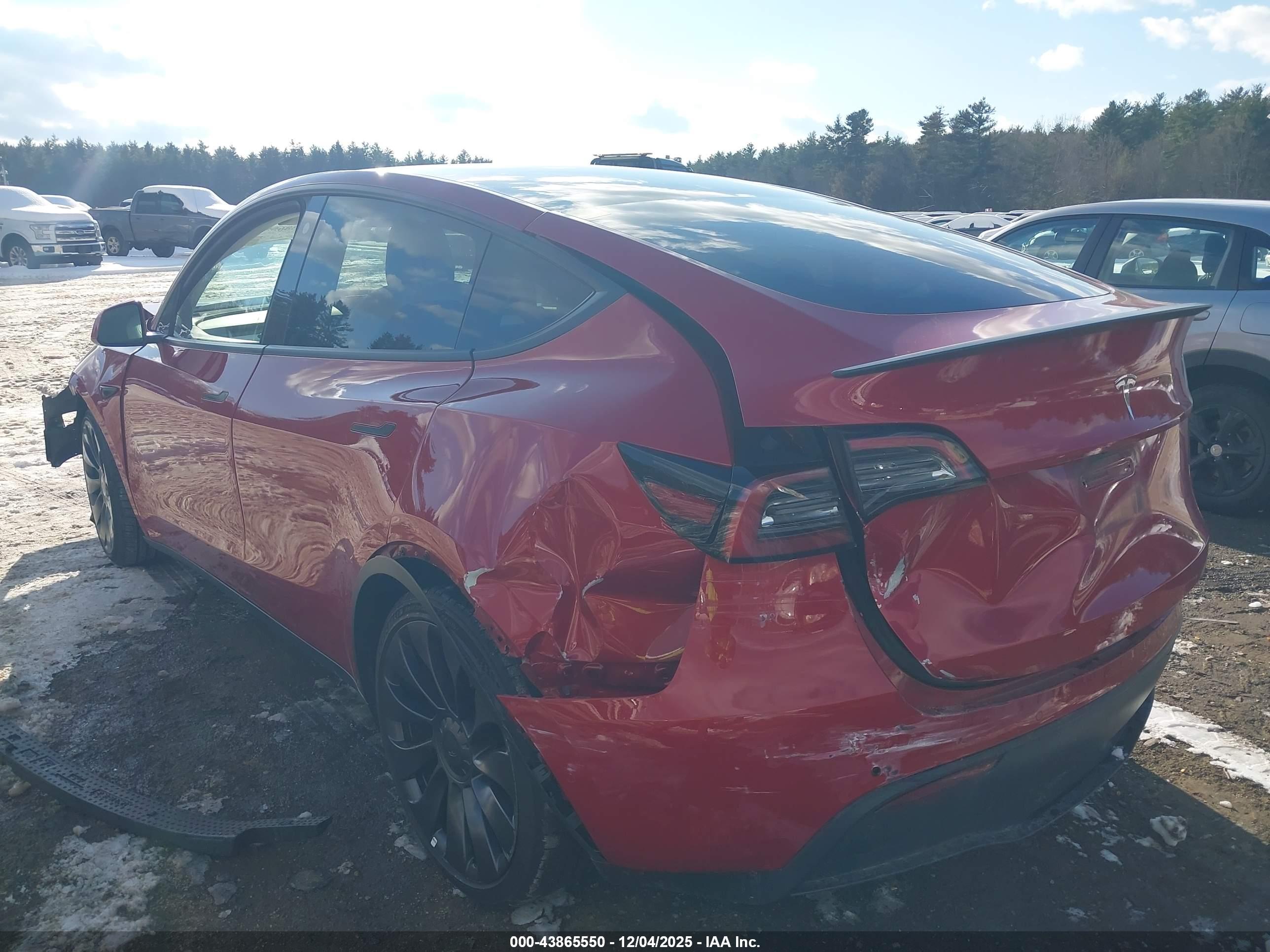 TESLA MODEL image 3