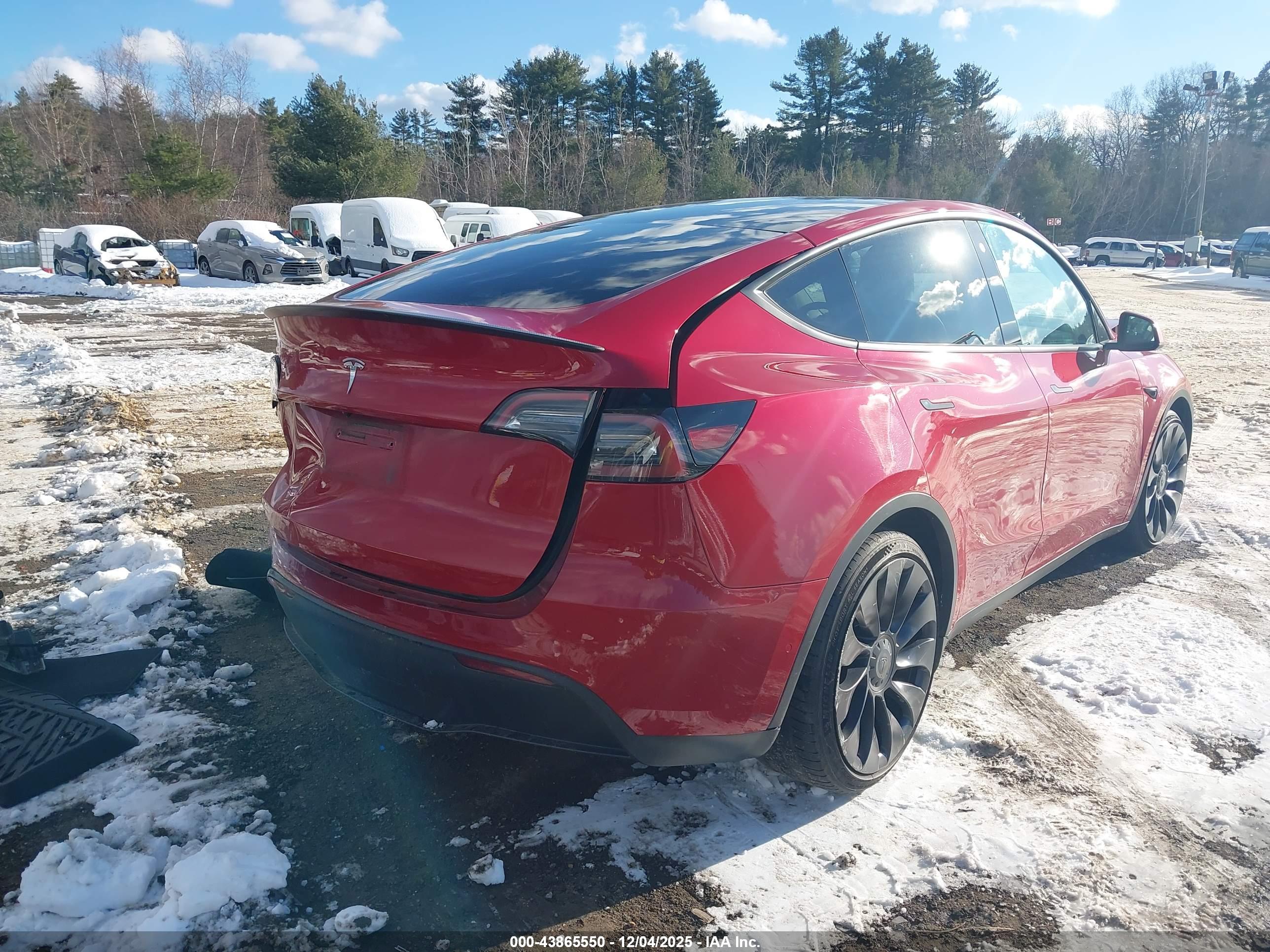TESLA MODEL image 4