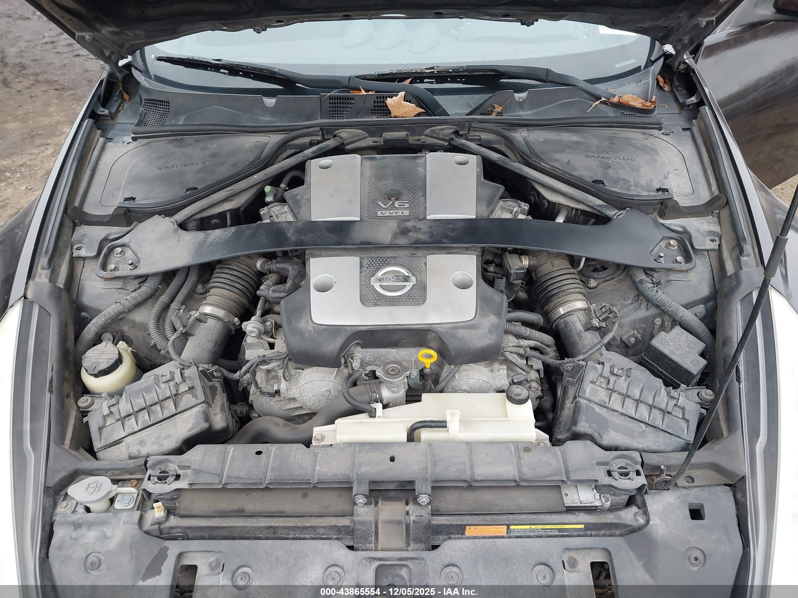 NISSAN 370Z image 10