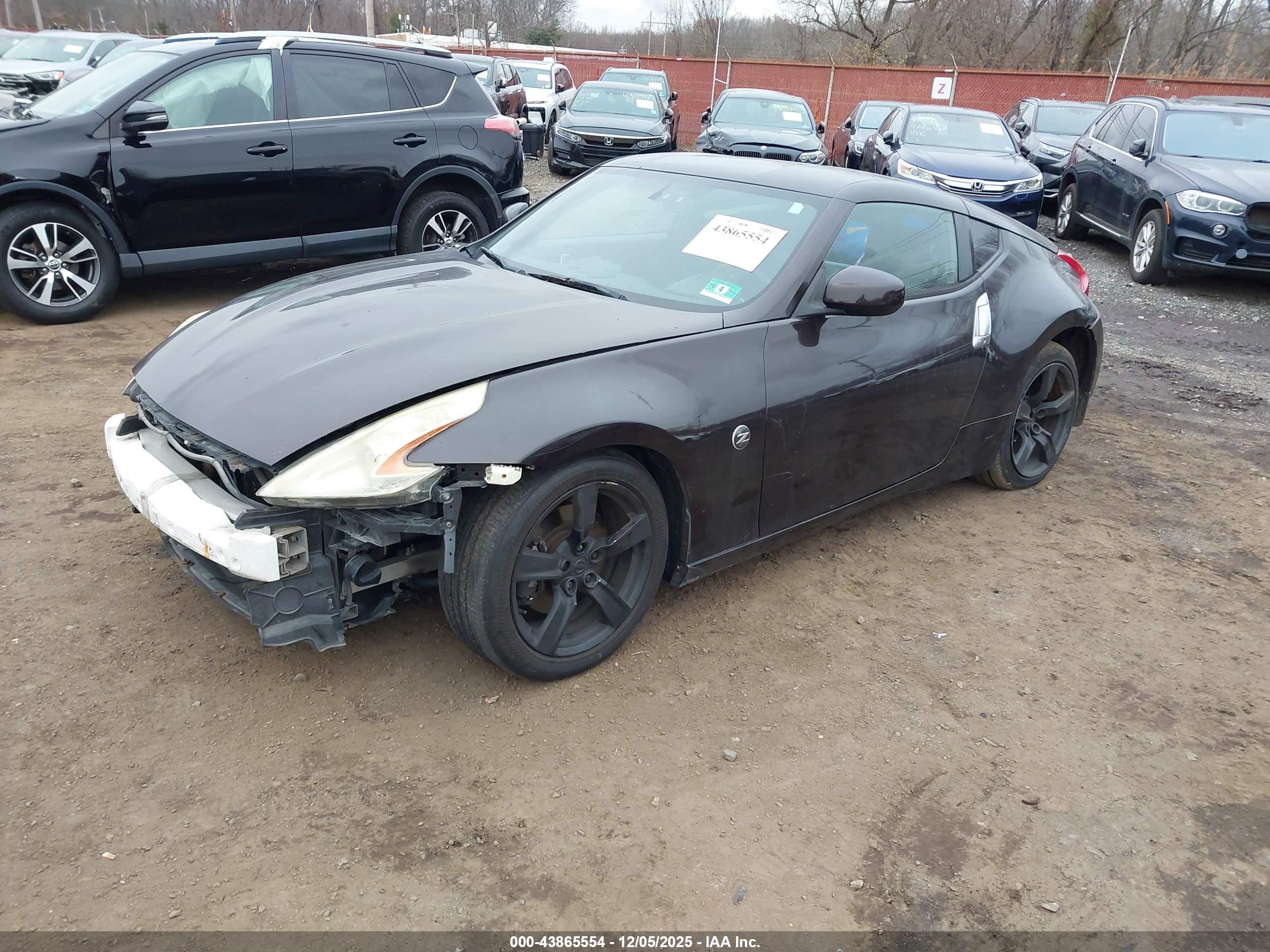 NISSAN 370Z image 2