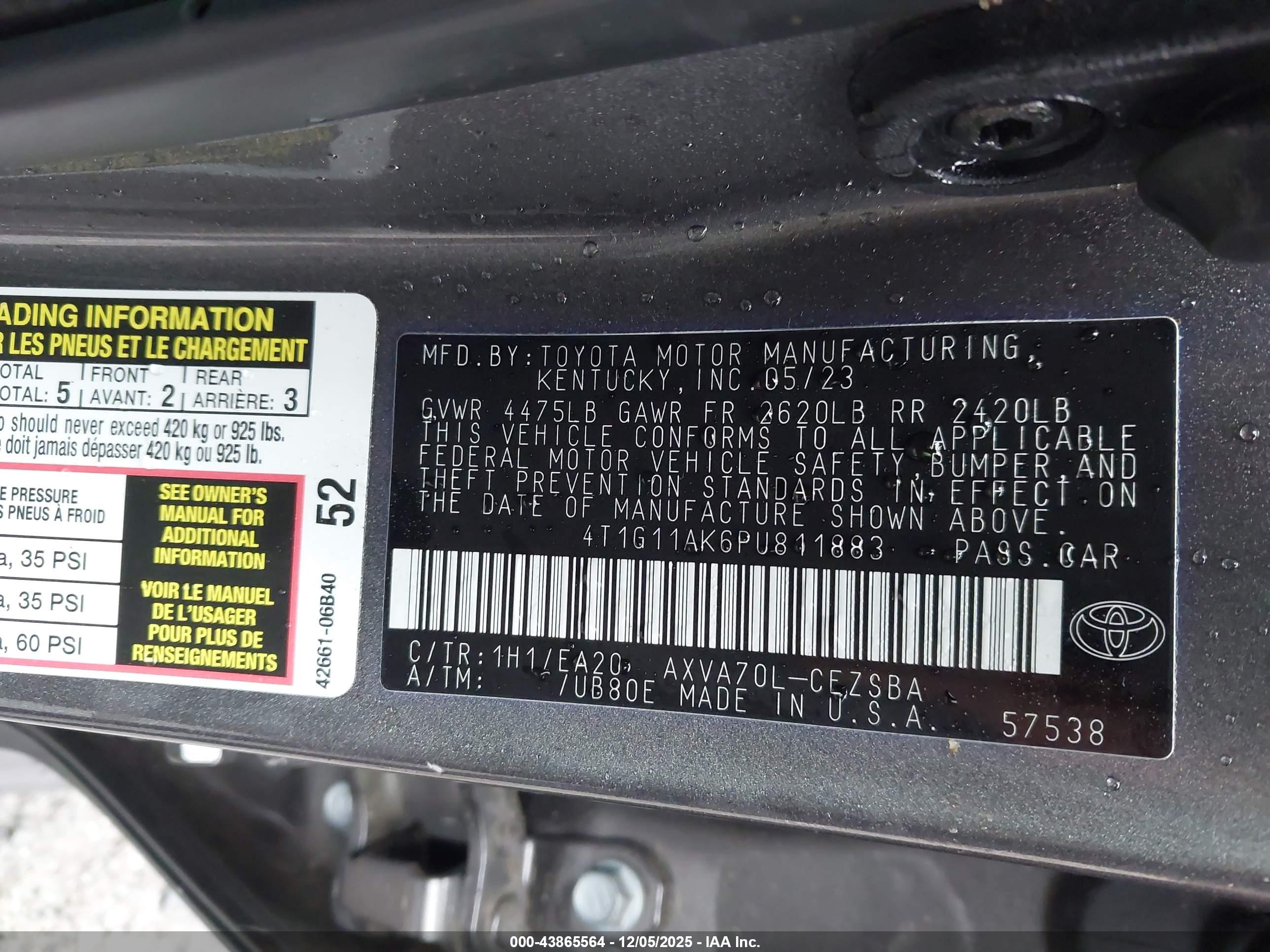 TOYOTA CAMRY image 9