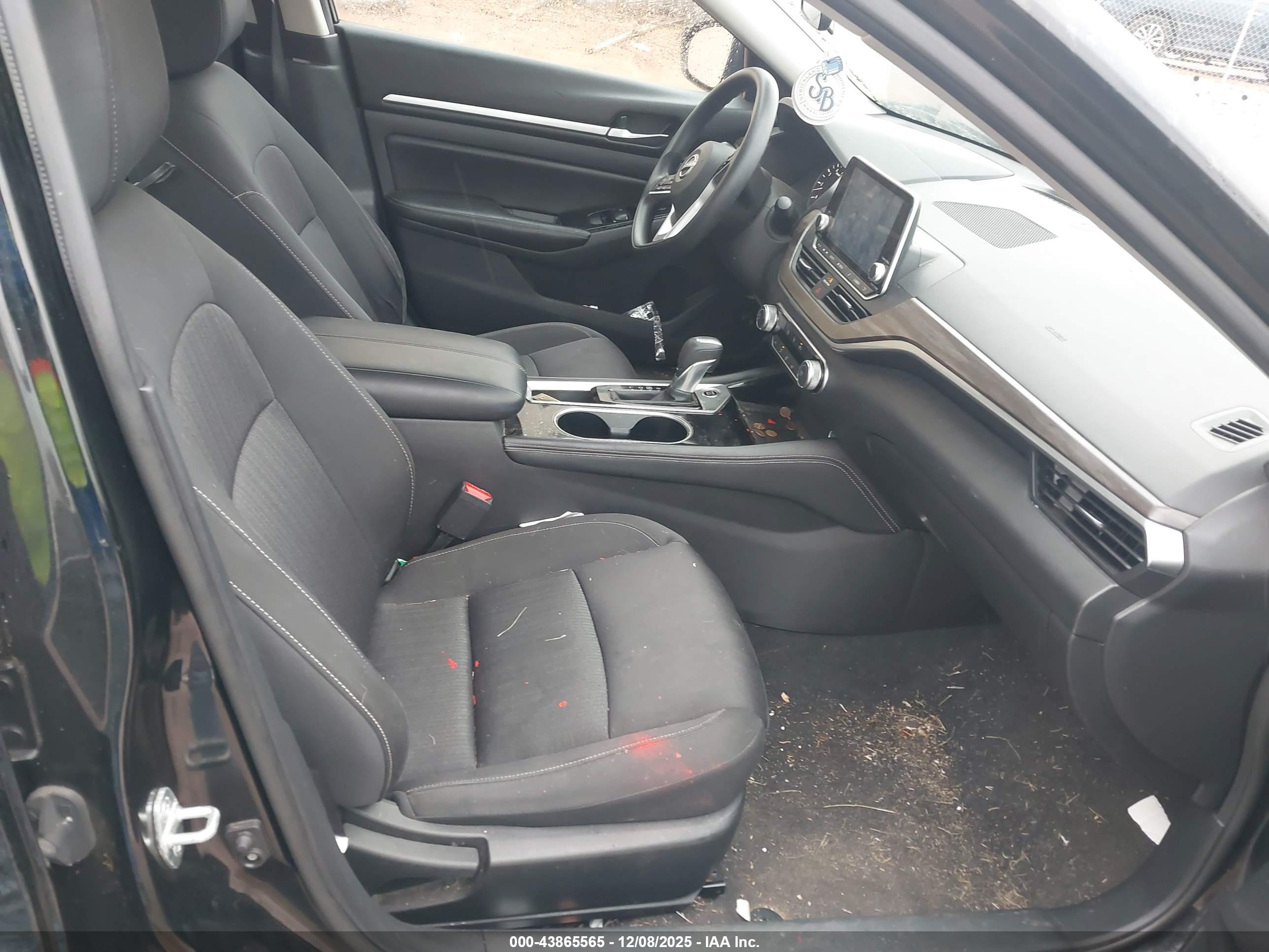 NISSAN ALTIMA image 5