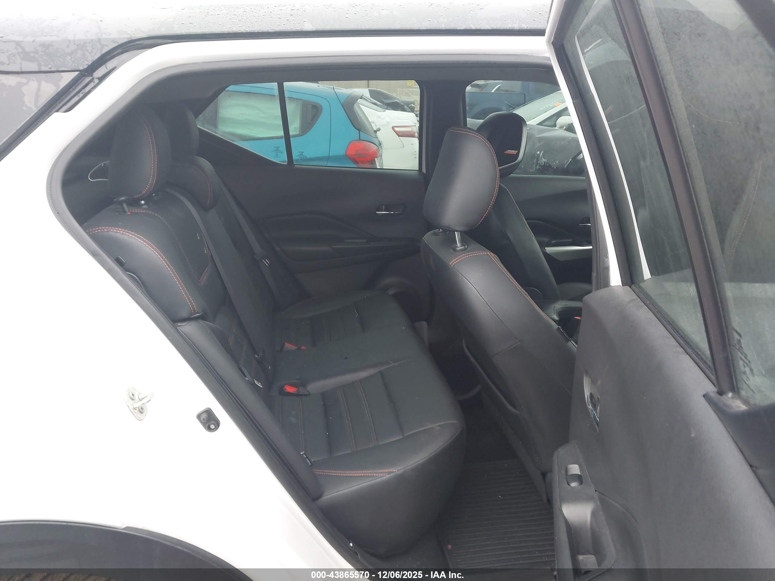 NISSAN KICKS image 8