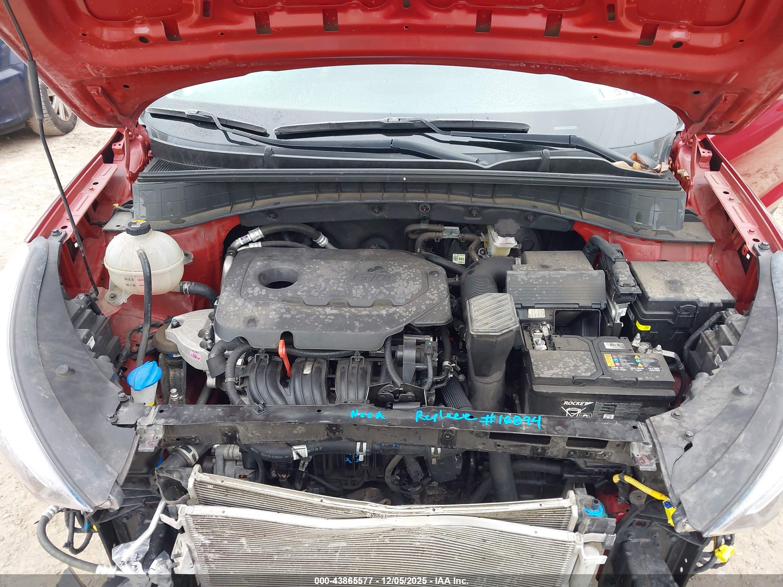 HYUNDAI TUCSON image 10