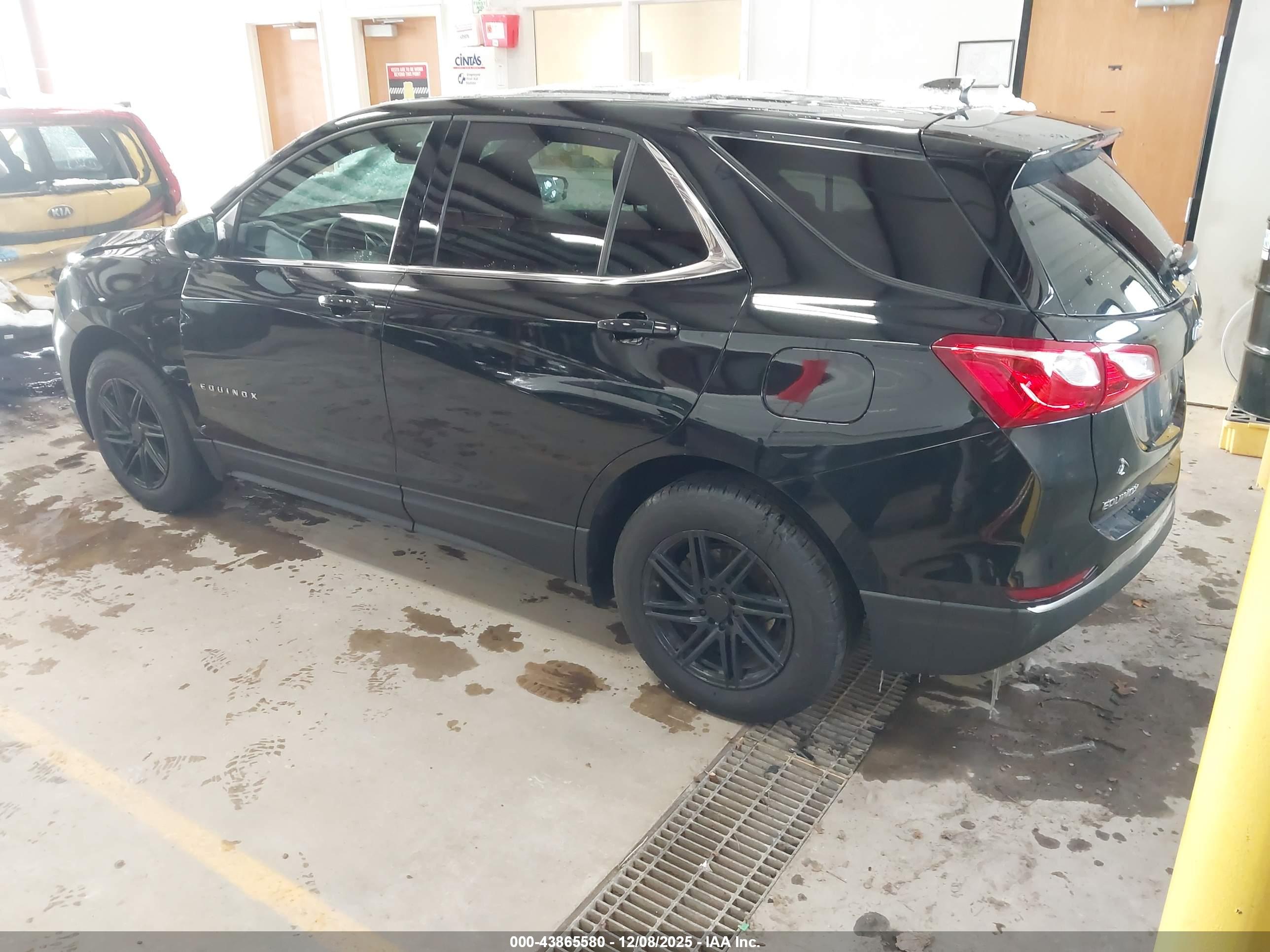 CHEVROLET EQUINOX image 3