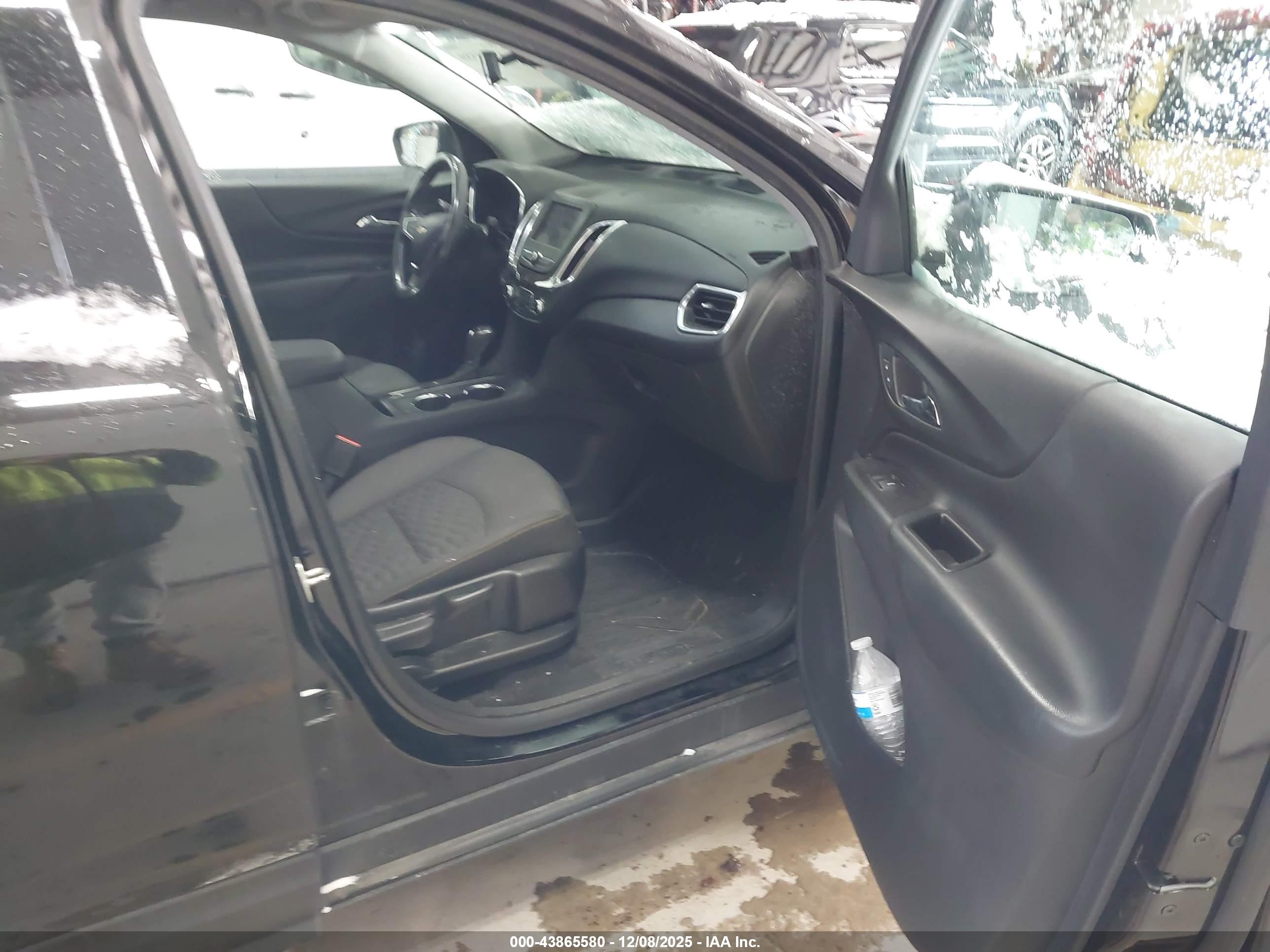 CHEVROLET EQUINOX image 5