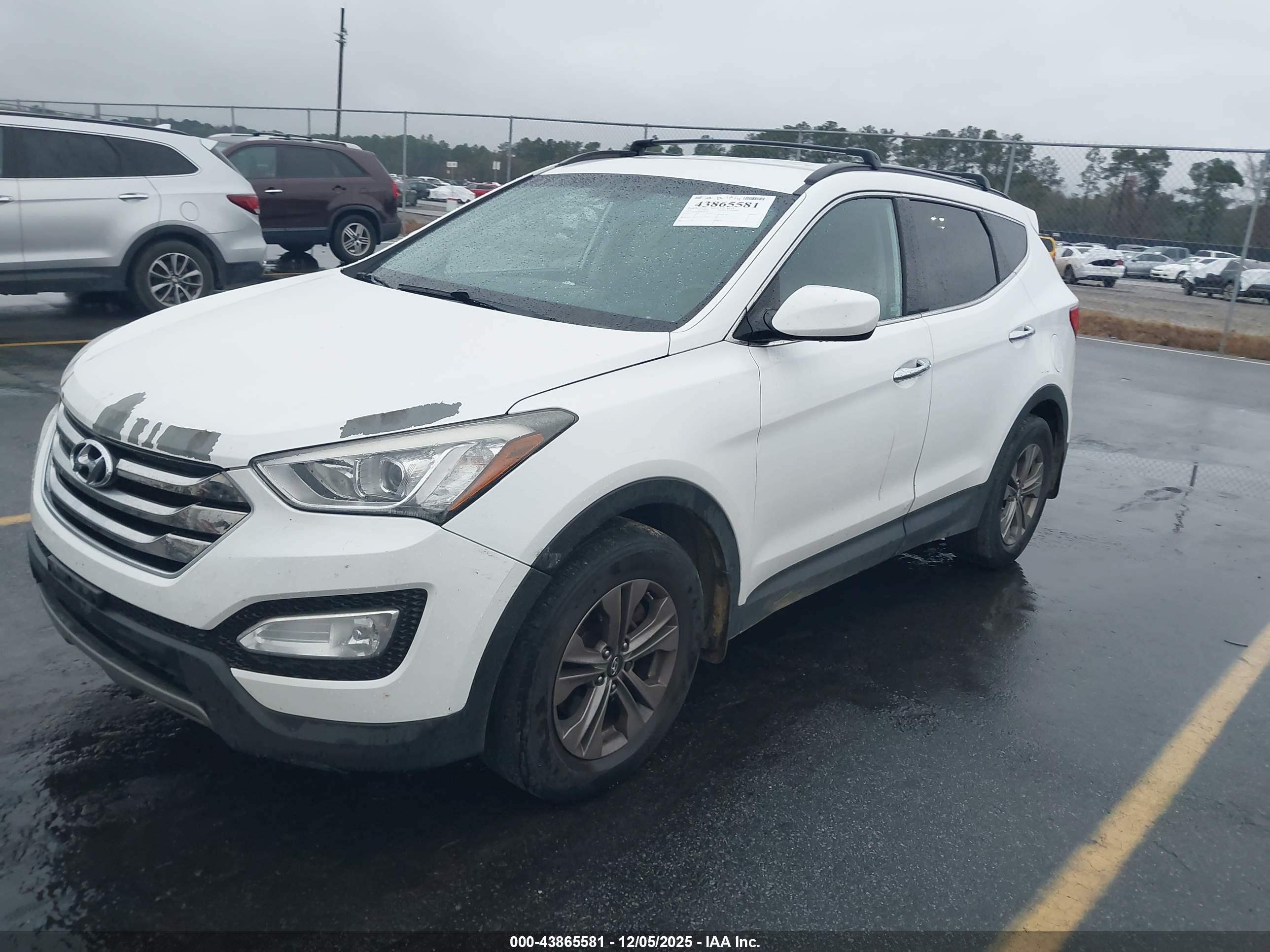 HYUNDAI SANTA image 2