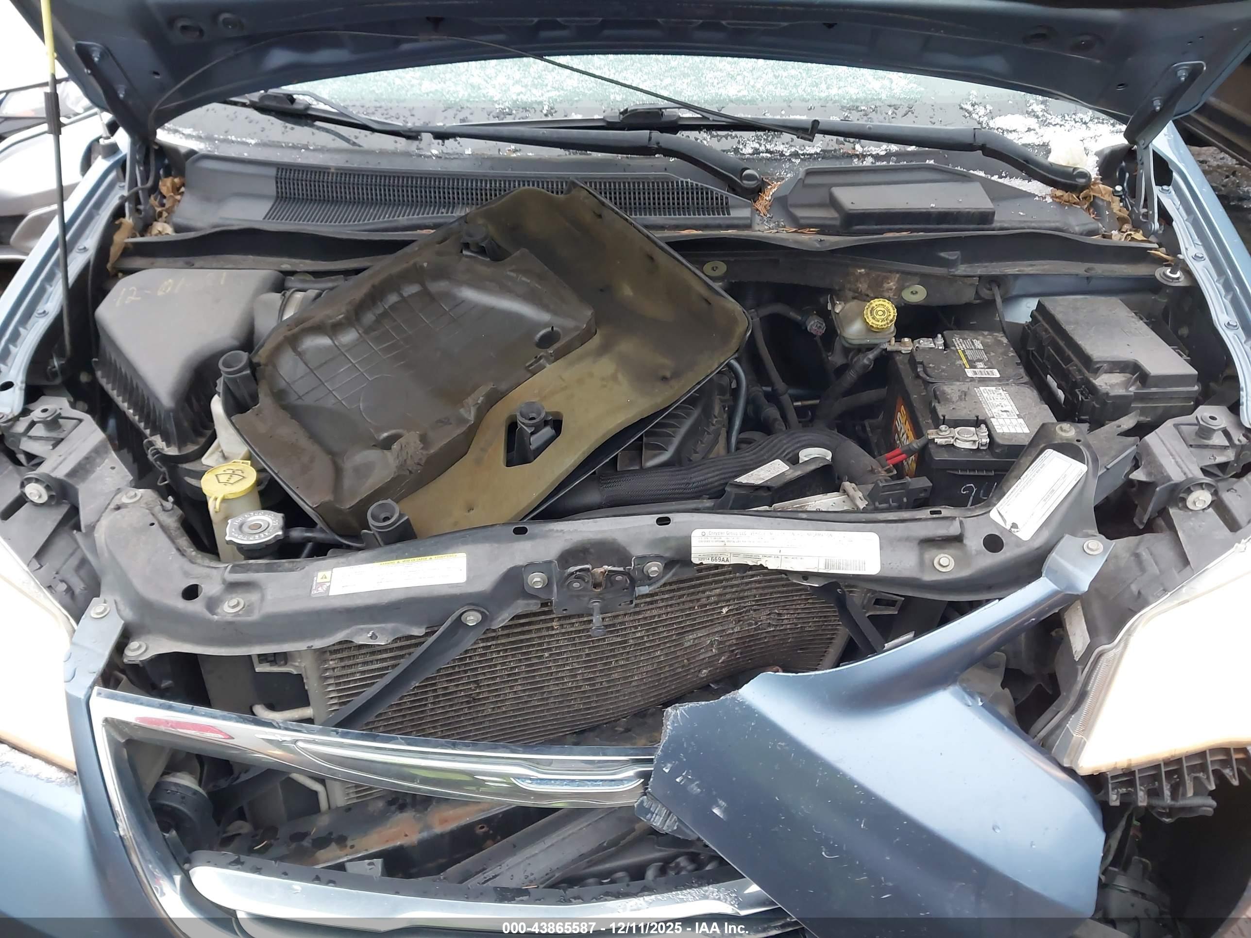 CHRYSLER TOWN image 10