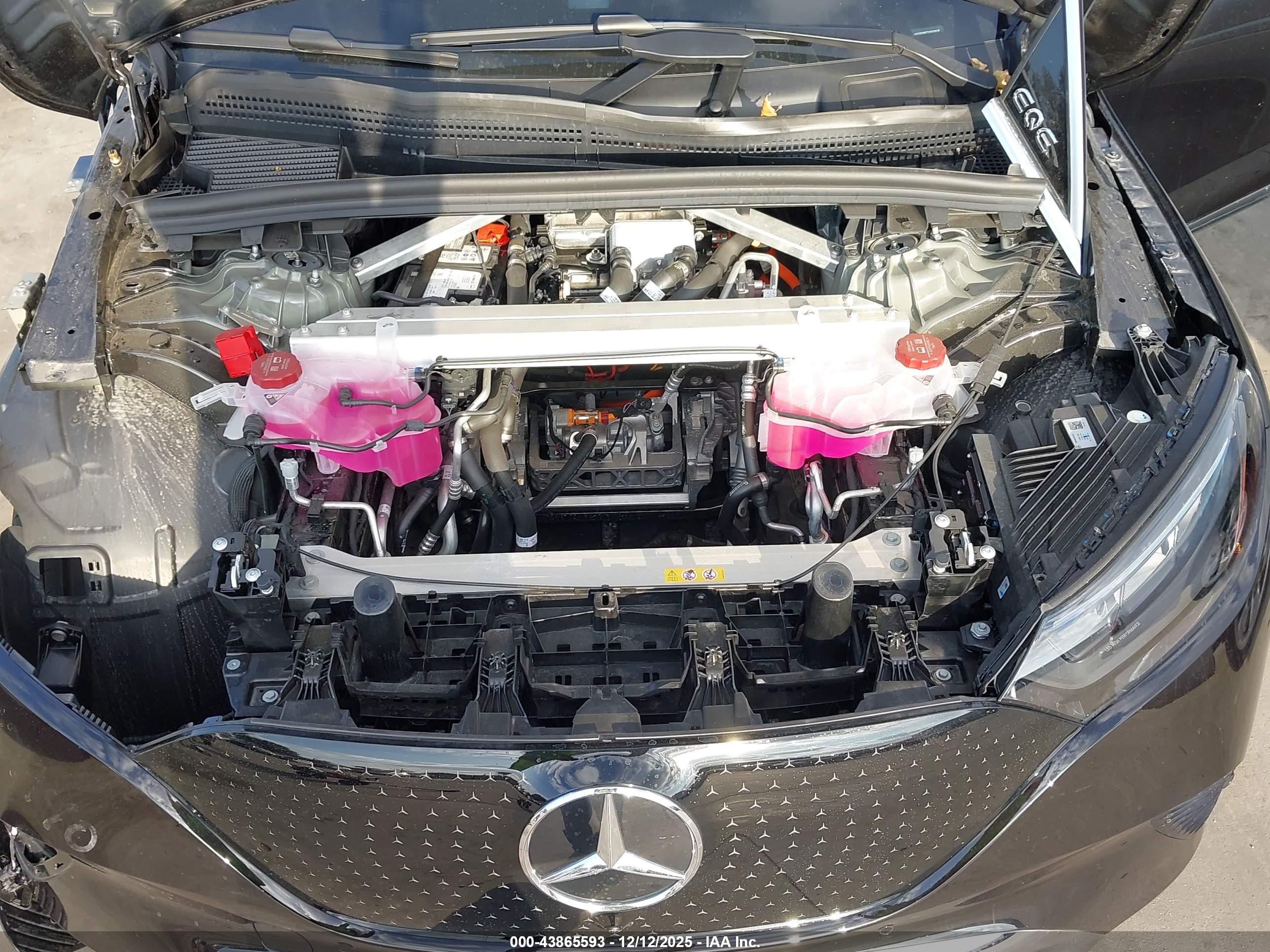 MERCEDES-BENZ EQE image 10