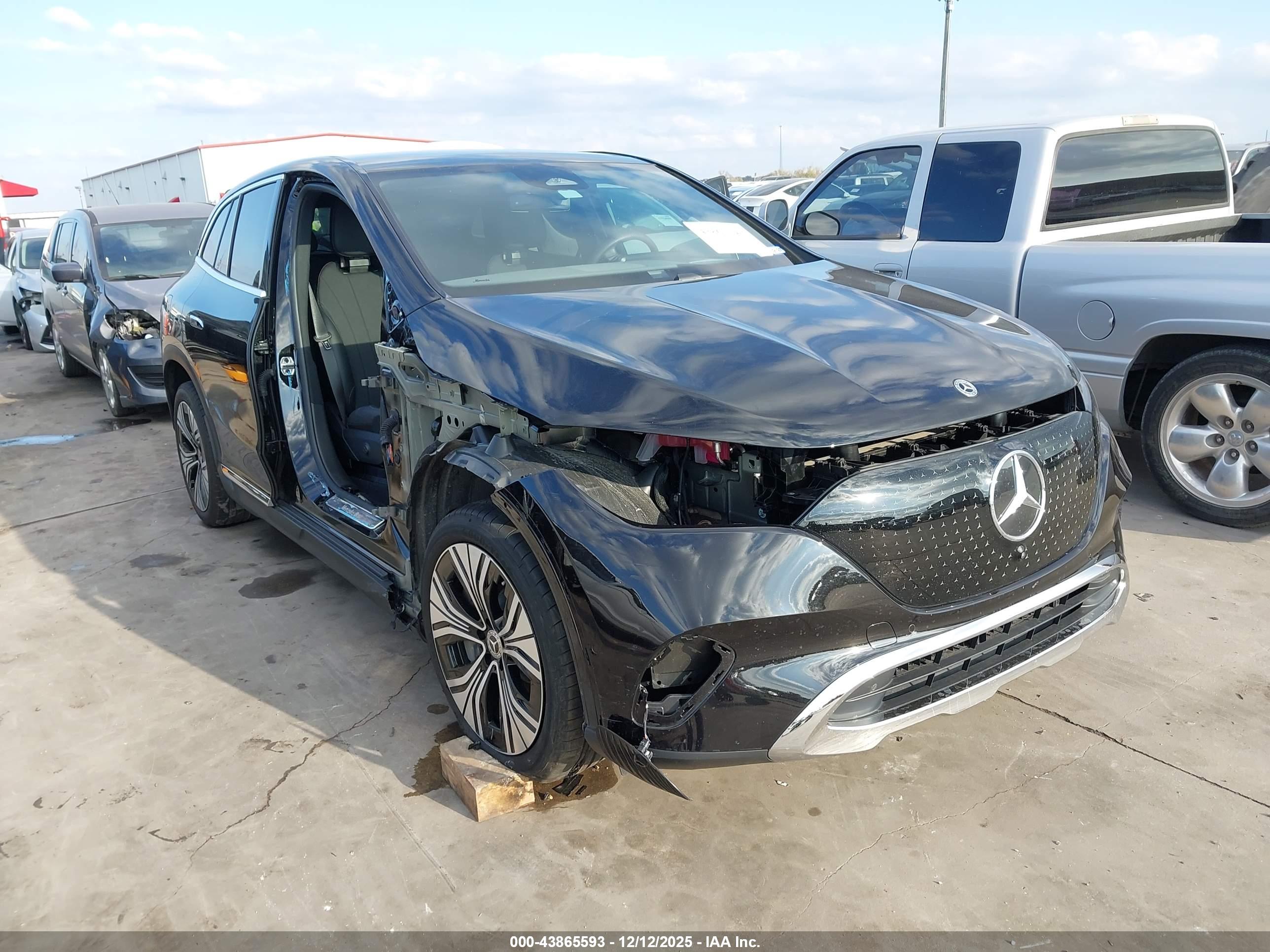 MERCEDES-BENZ EQE image 6