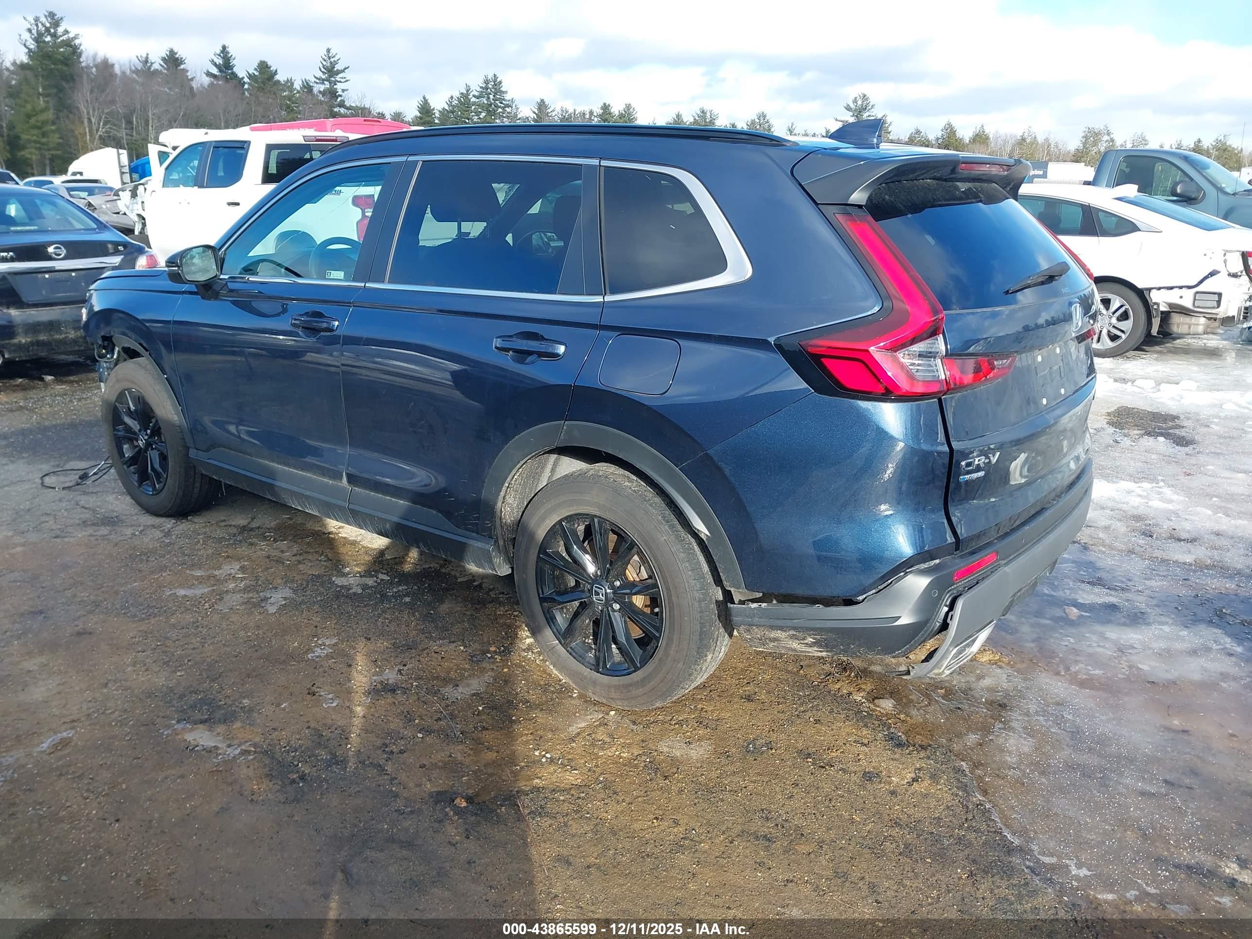 HONDA CR-V image 3