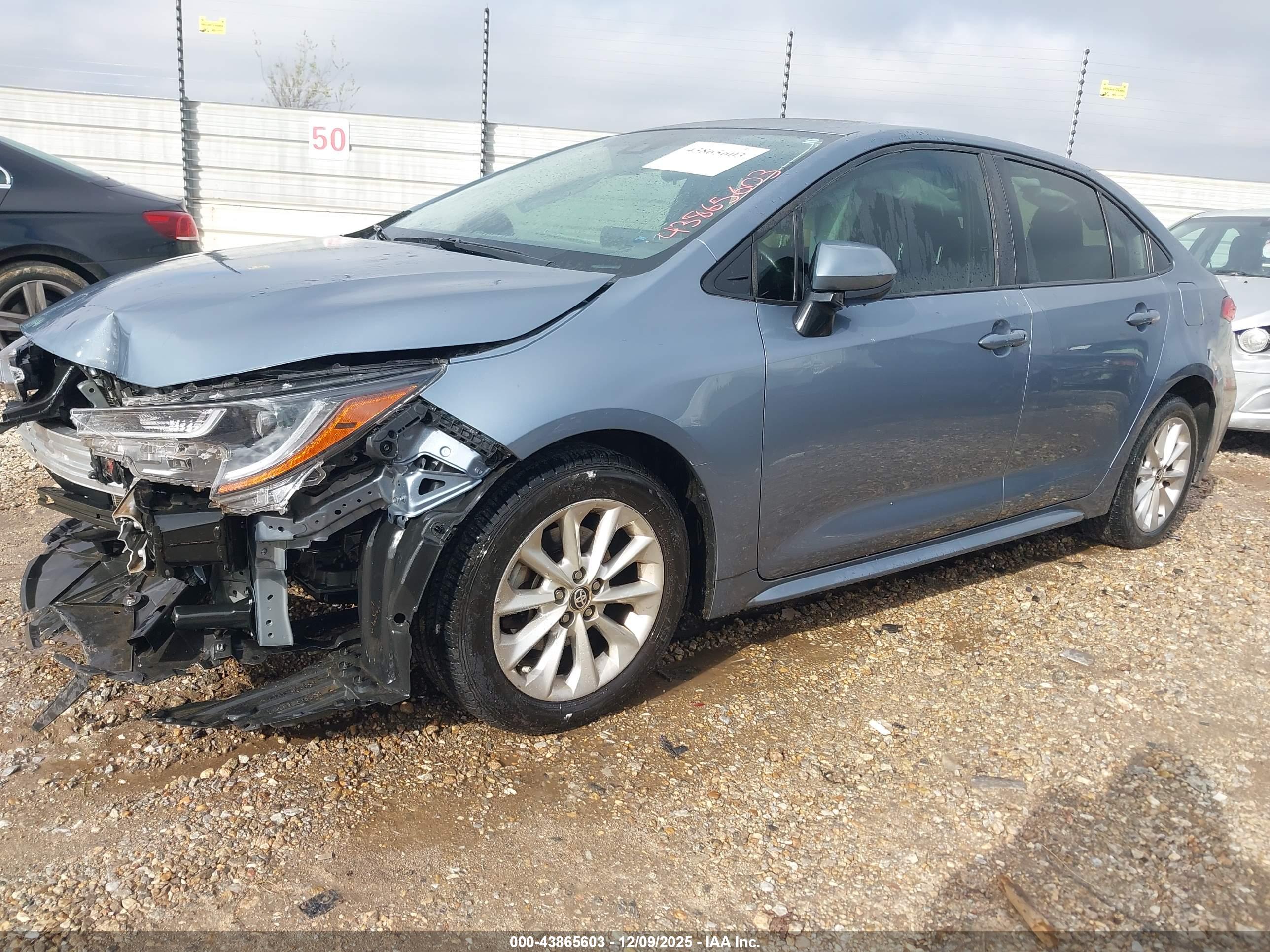 TOYOTA COROLLA image 2