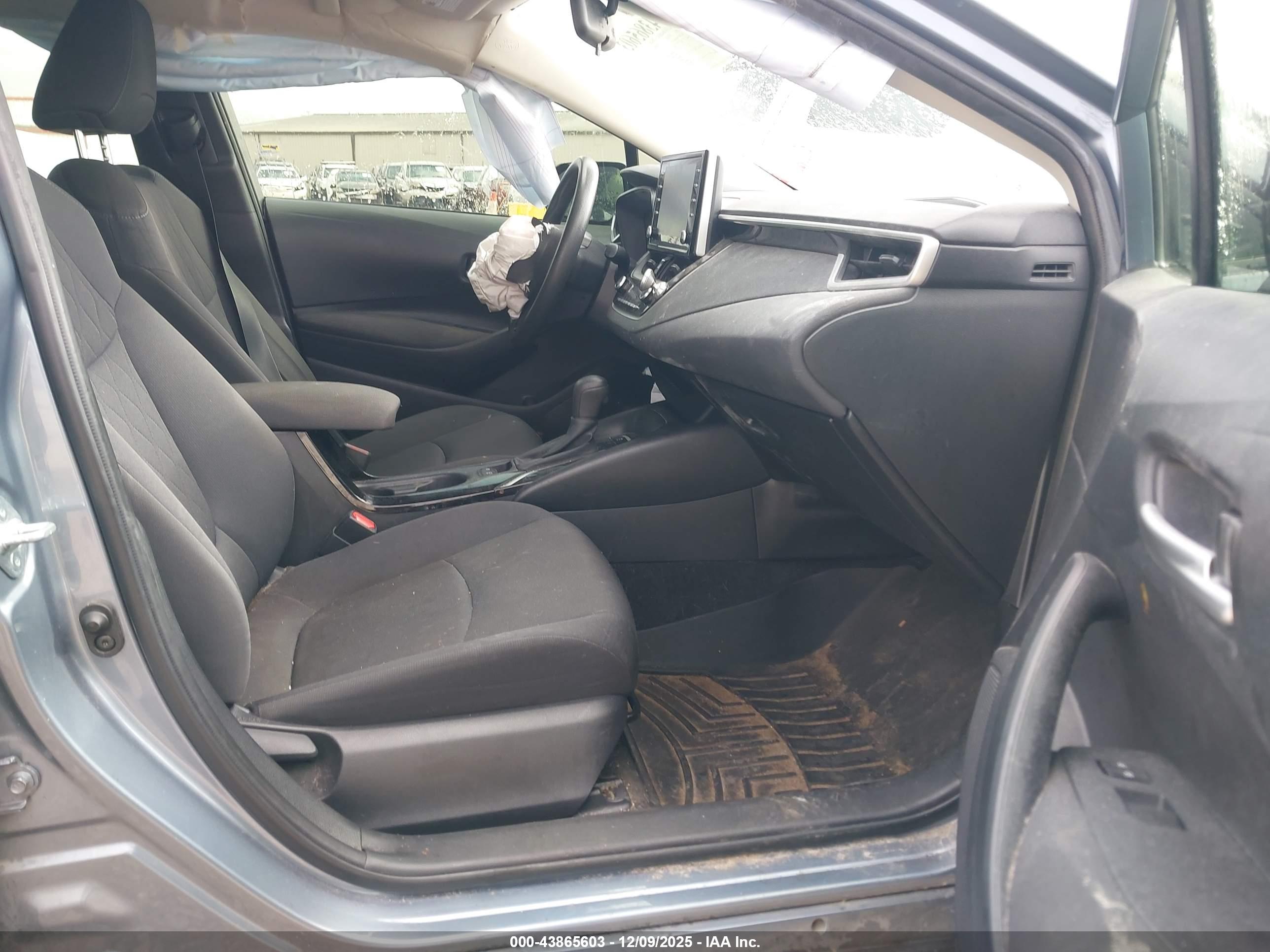 TOYOTA COROLLA image 5