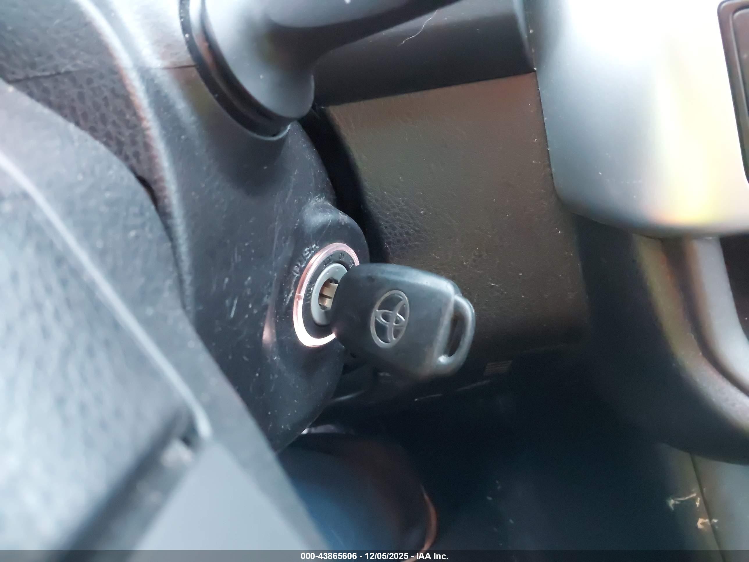 TOYOTA HIGHLANDER image 11