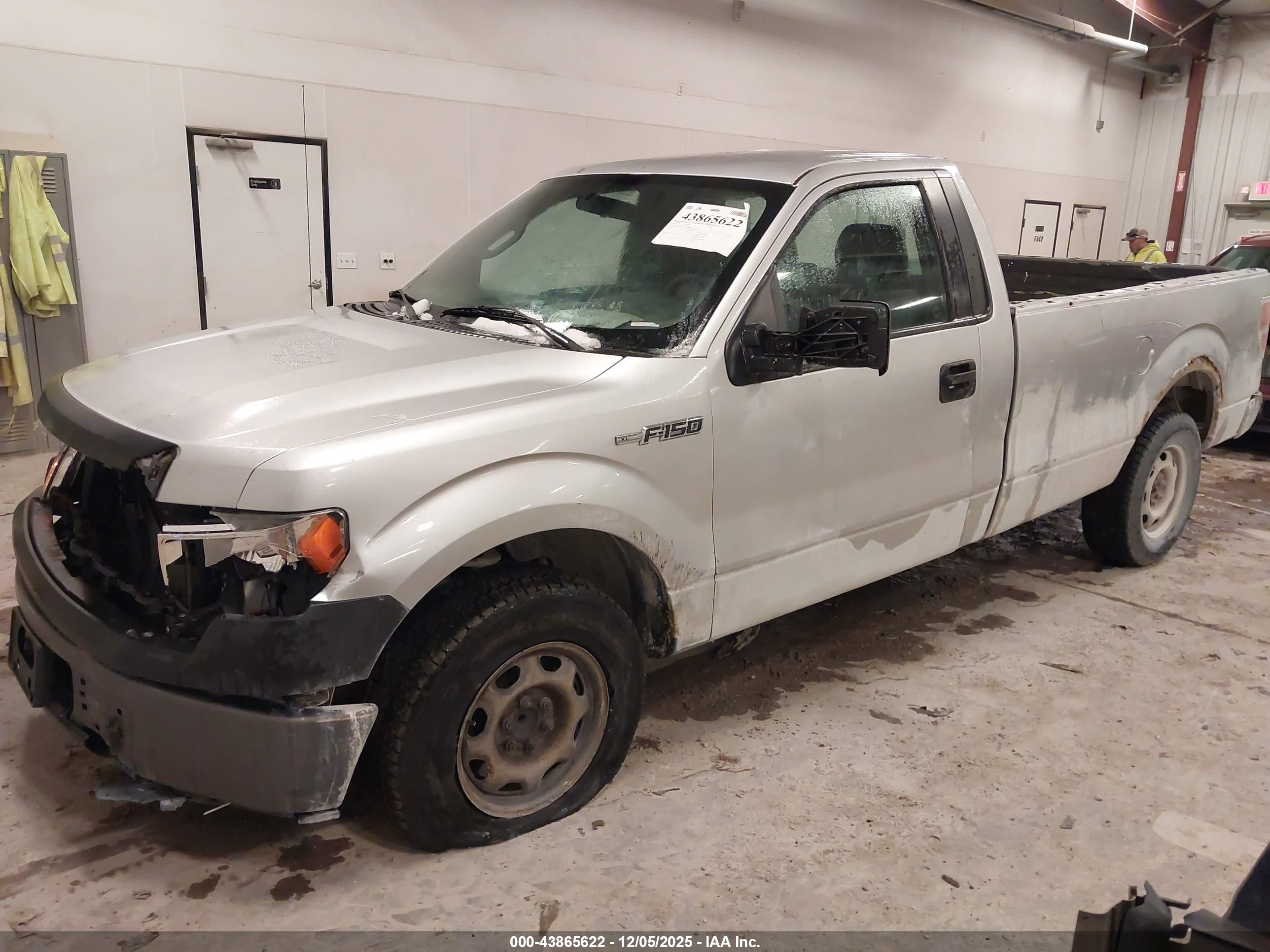 FORD F-150 image 2