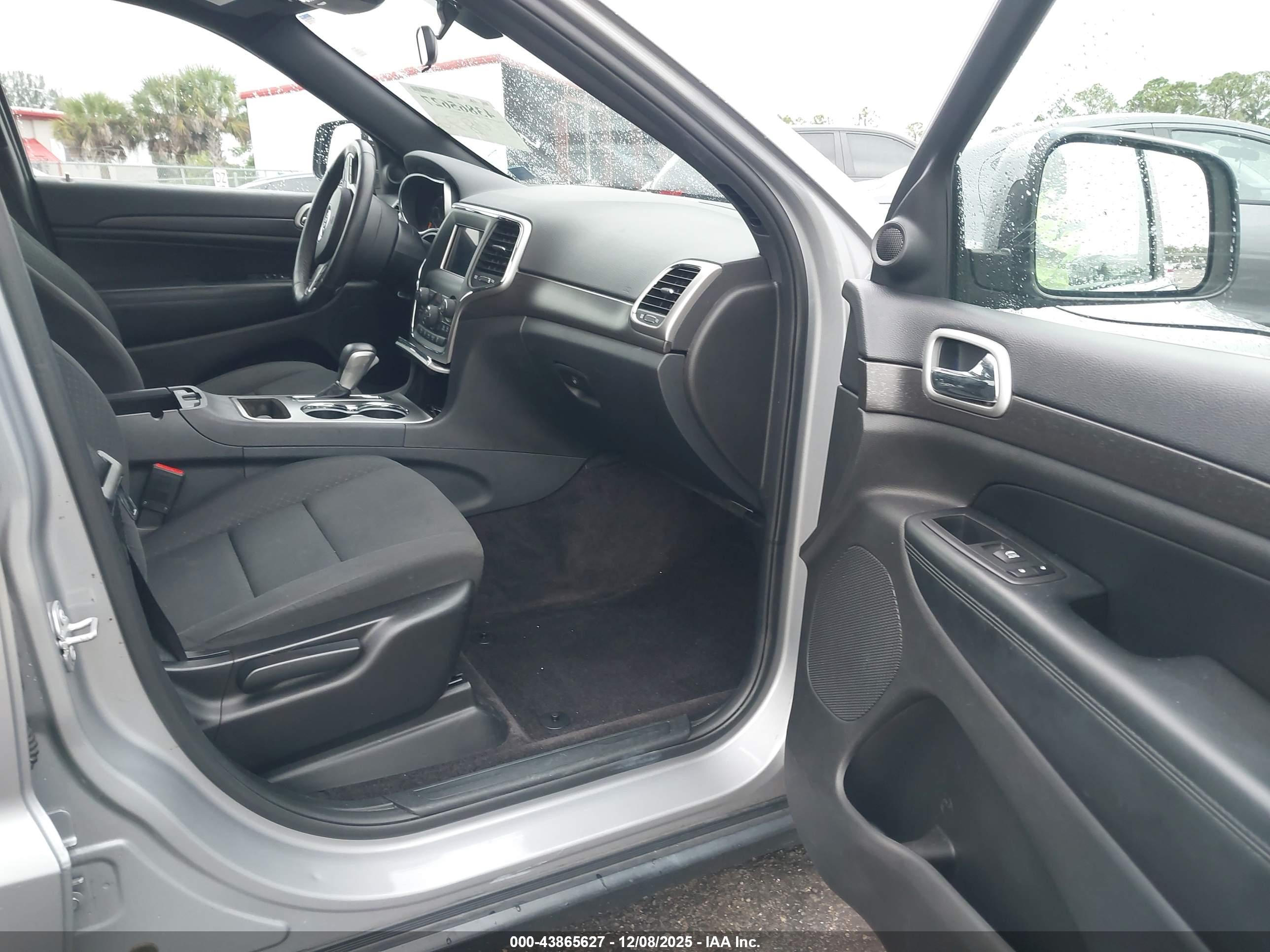 JEEP GRAND image 5
