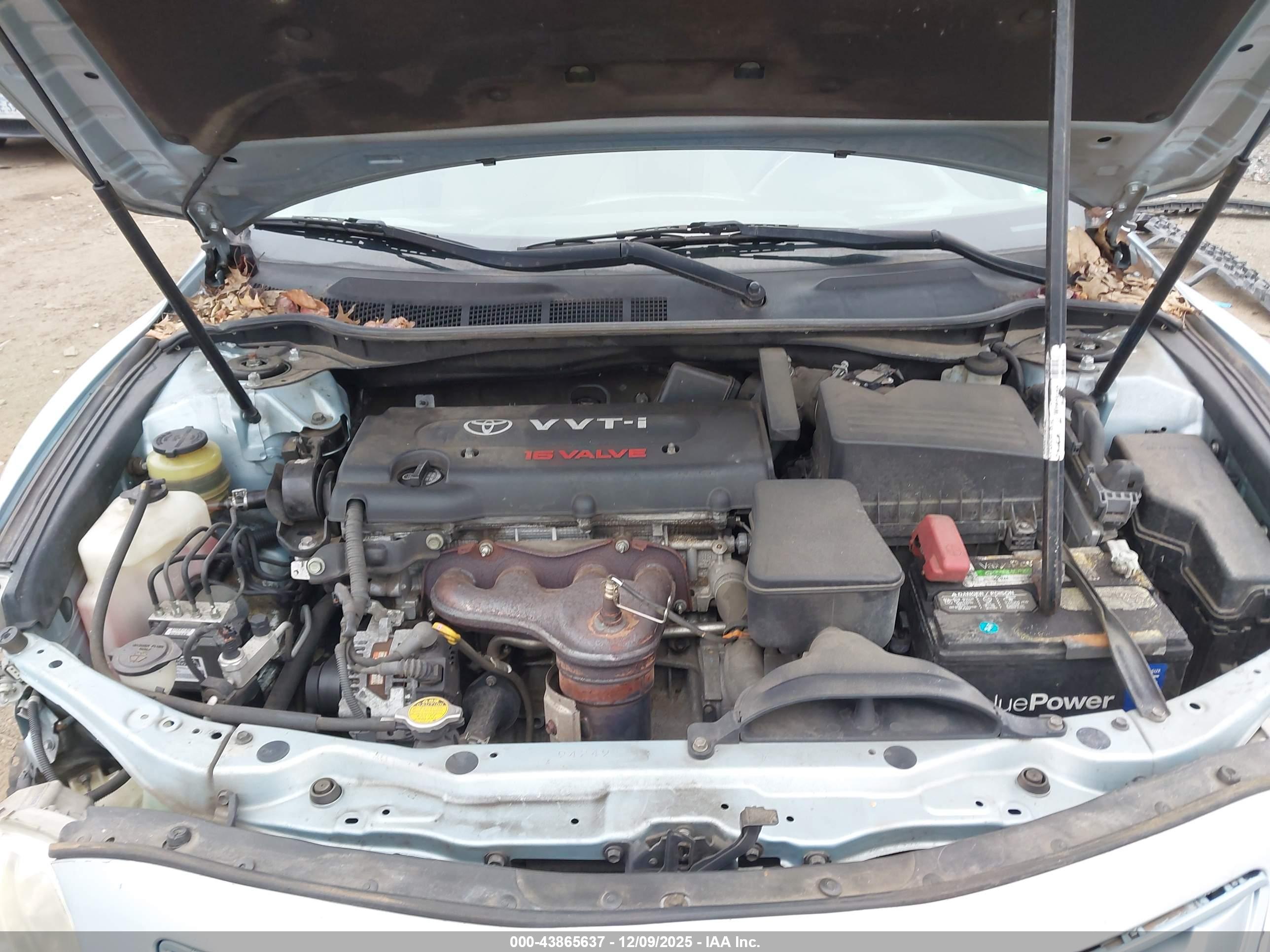 TOYOTA CAMRY image 10