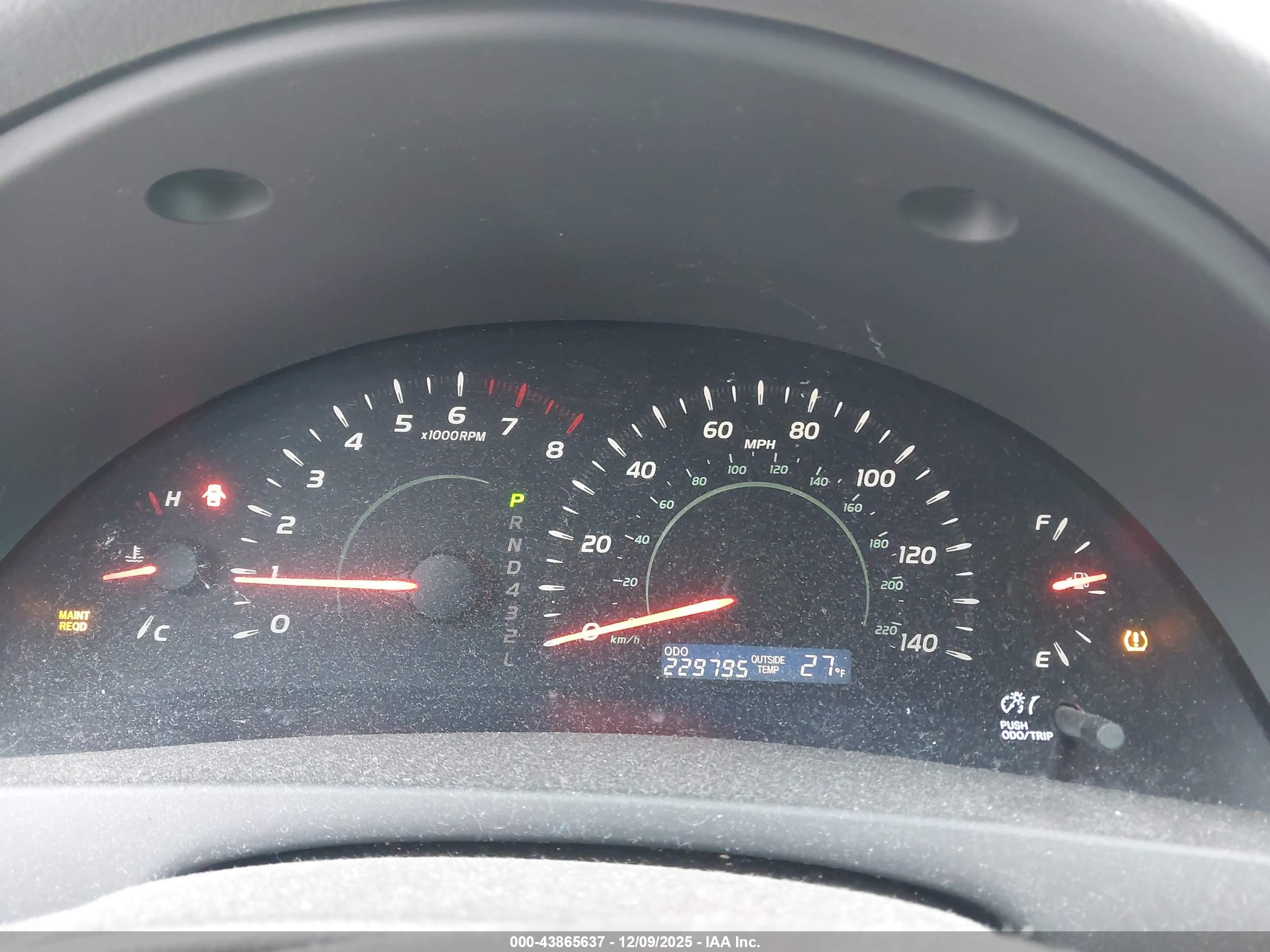TOYOTA CAMRY image 7