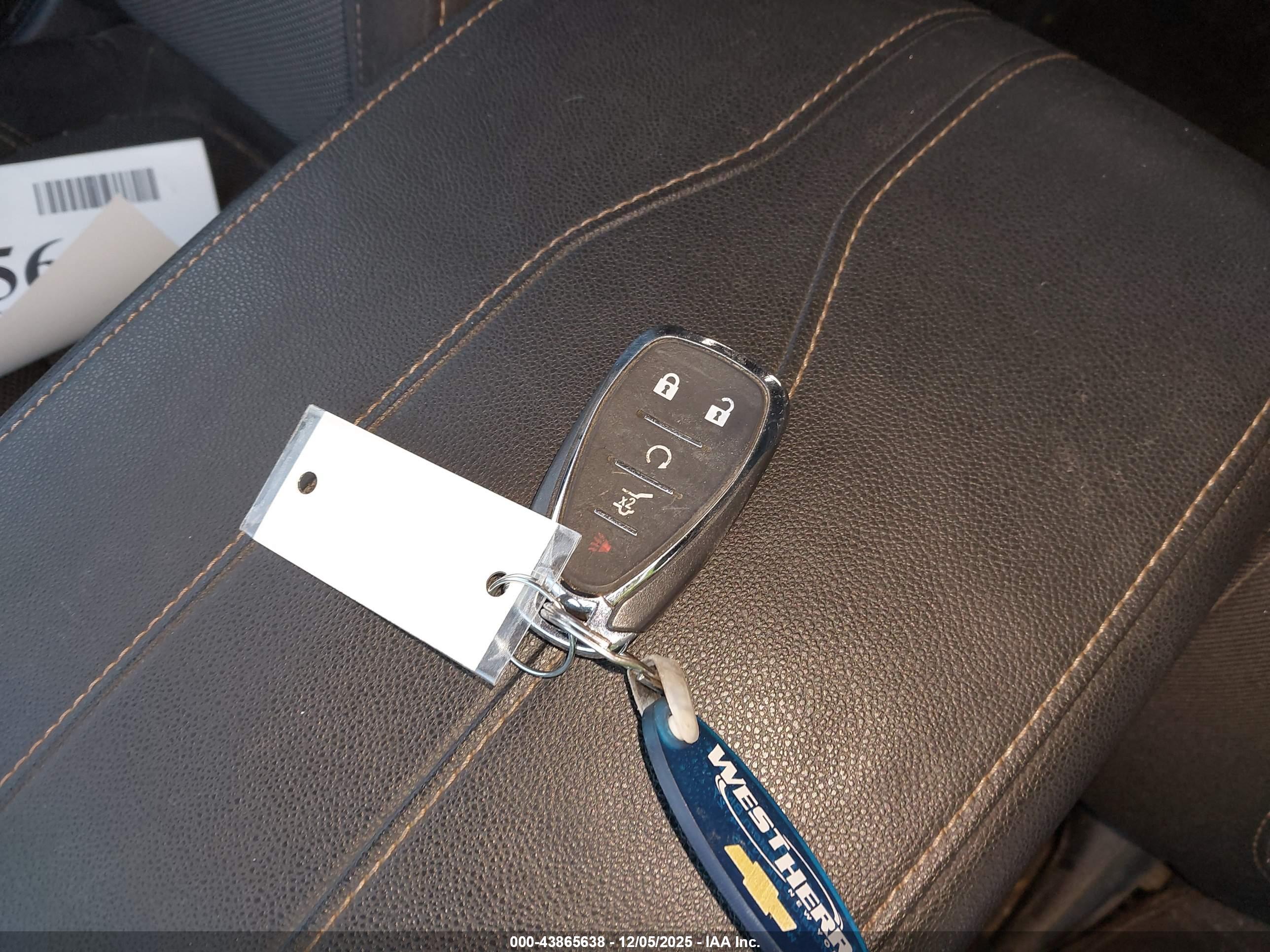 CHEVROLET TRAVERSE image 11