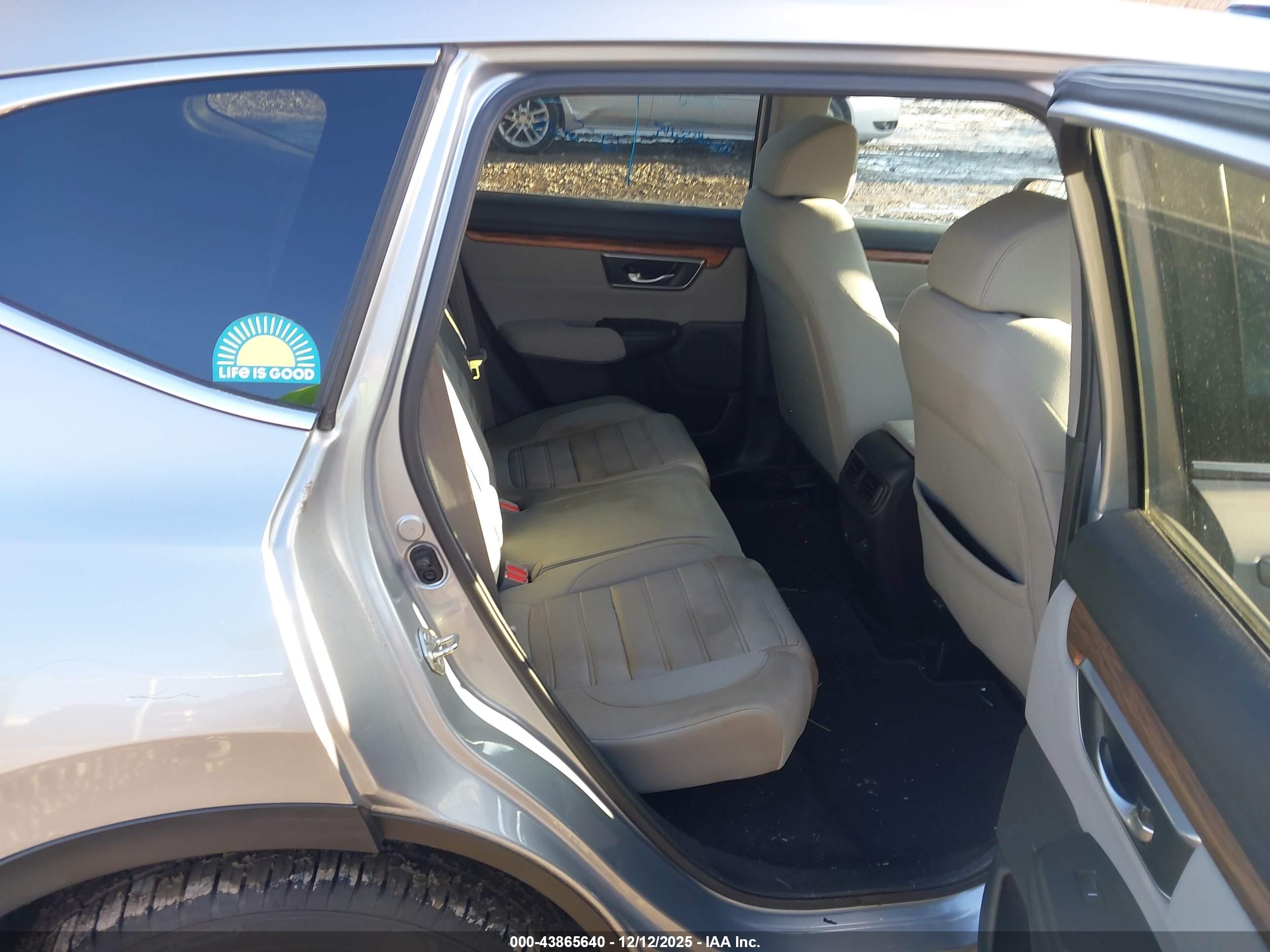 HONDA CR-V image 8