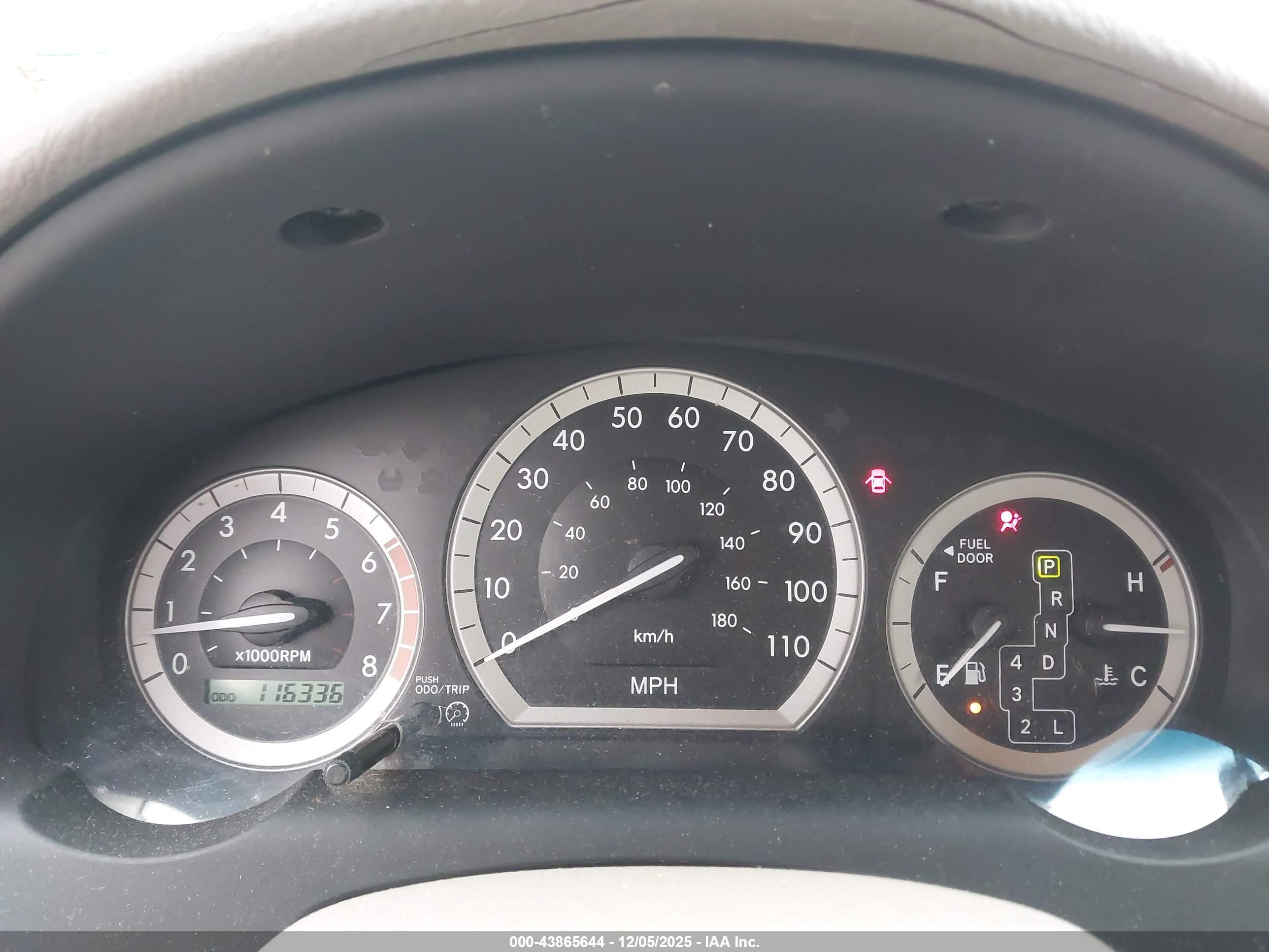 TOYOTA SIENNA image 7