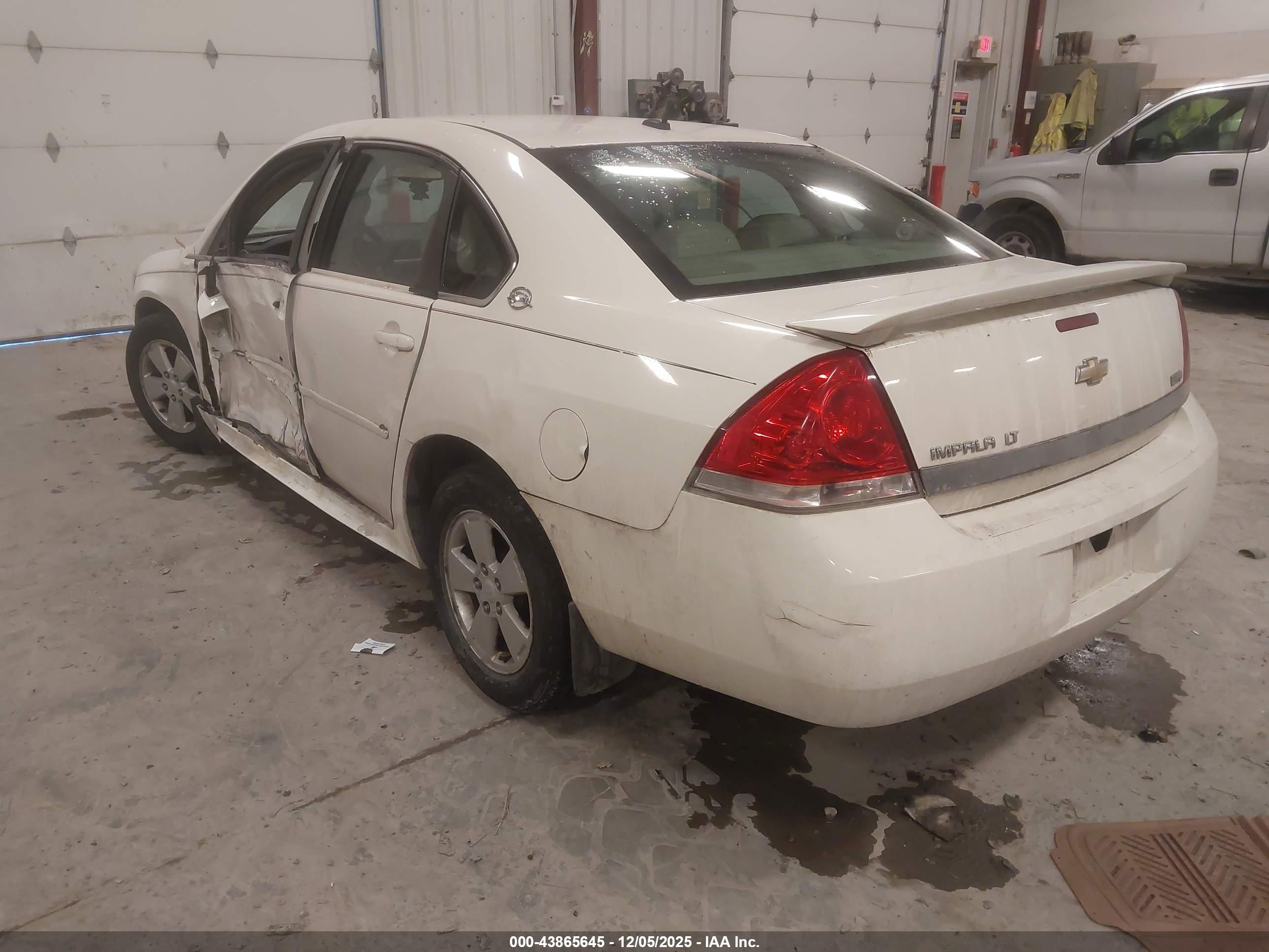 CHEVROLET IMPALA image 3