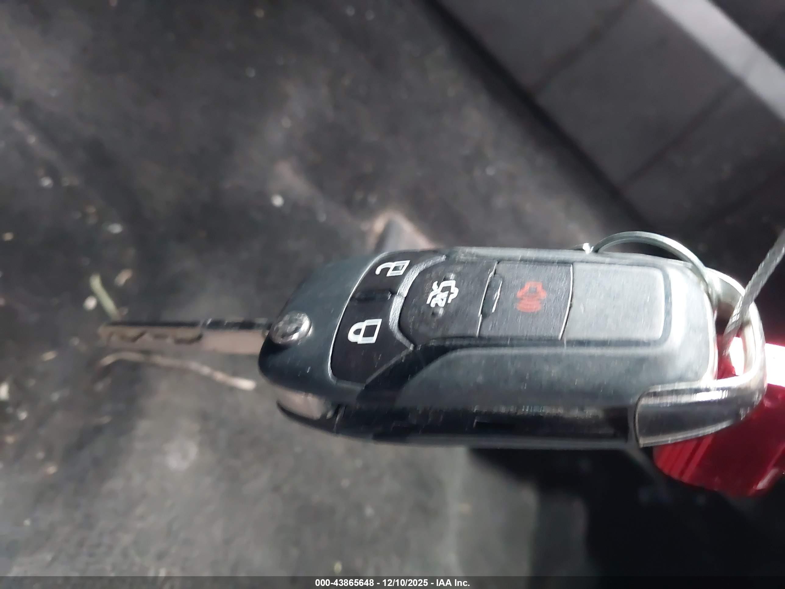 FORD FUSION image 11