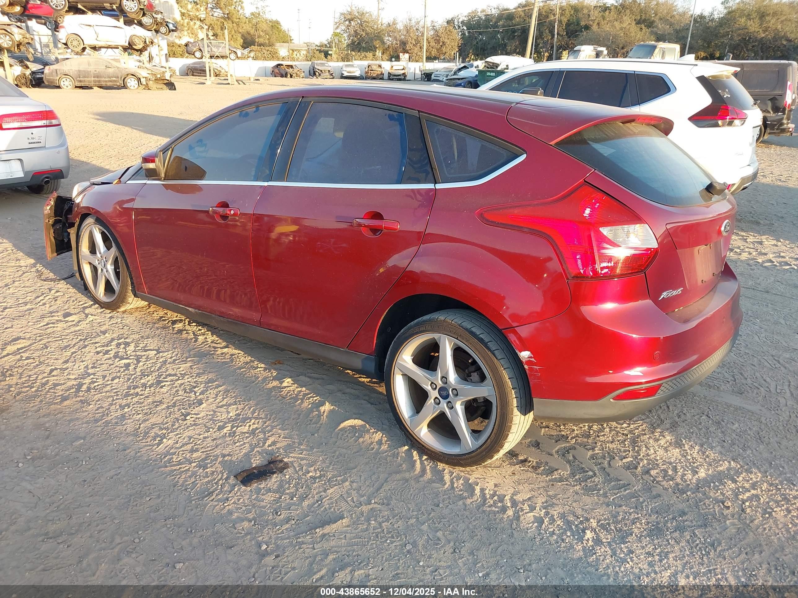 FORD FOCUS image 3